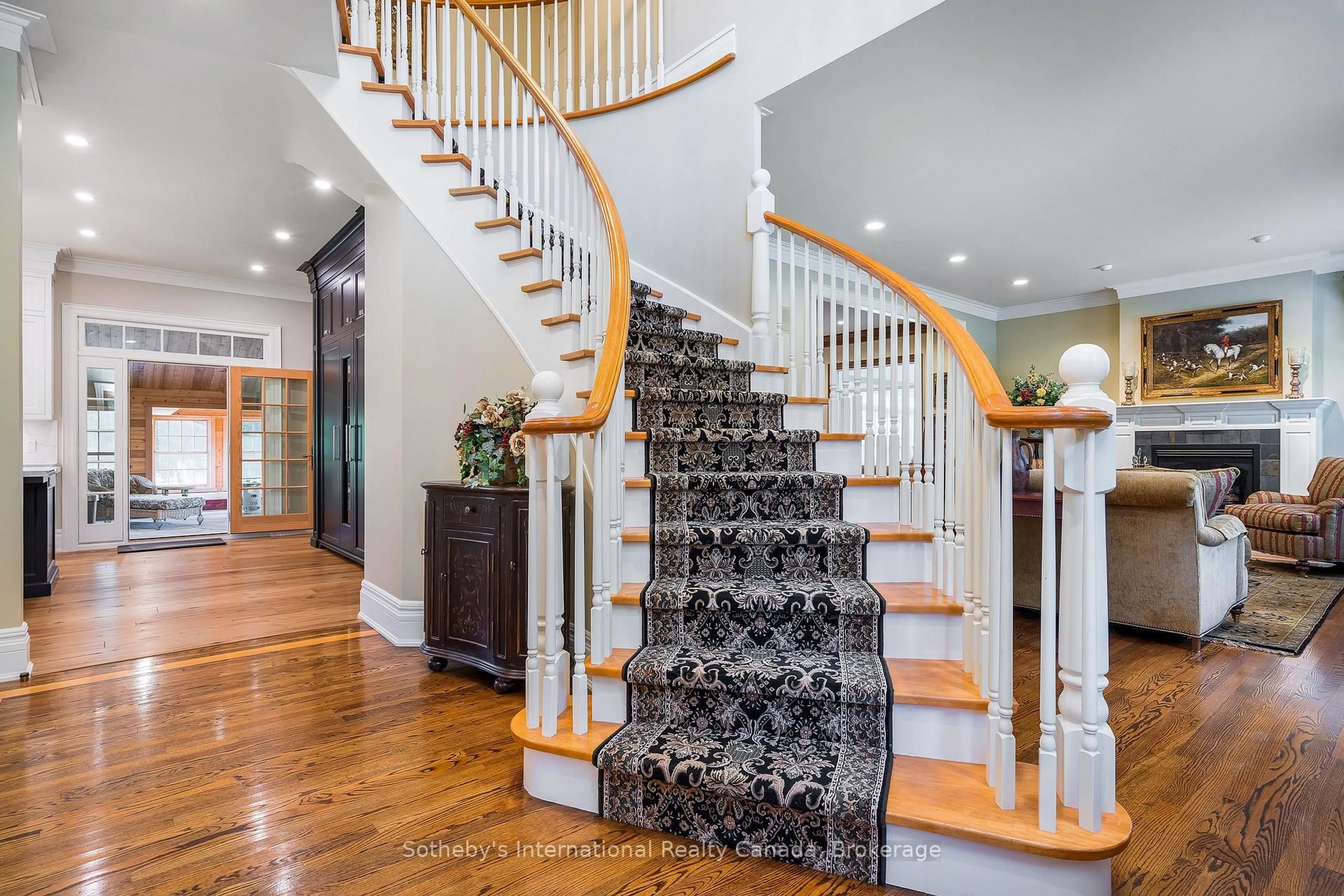 Stairs for 7781 Poplar Sdrd, Clearview Ontario L9Y 5N4