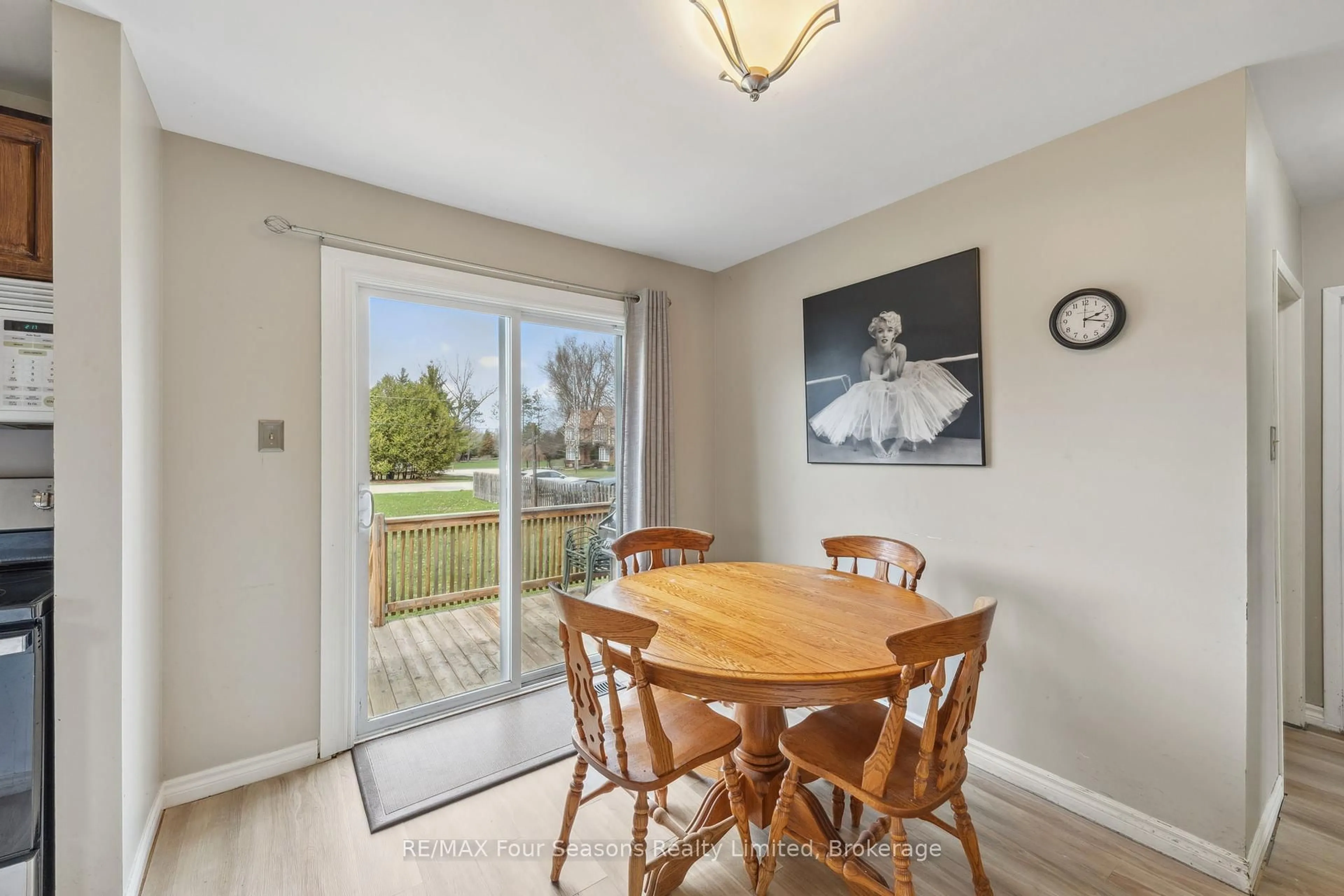 Dining room, wood/laminate floor for 7146 Highway 26, Clearview Ontario L0M 1S0