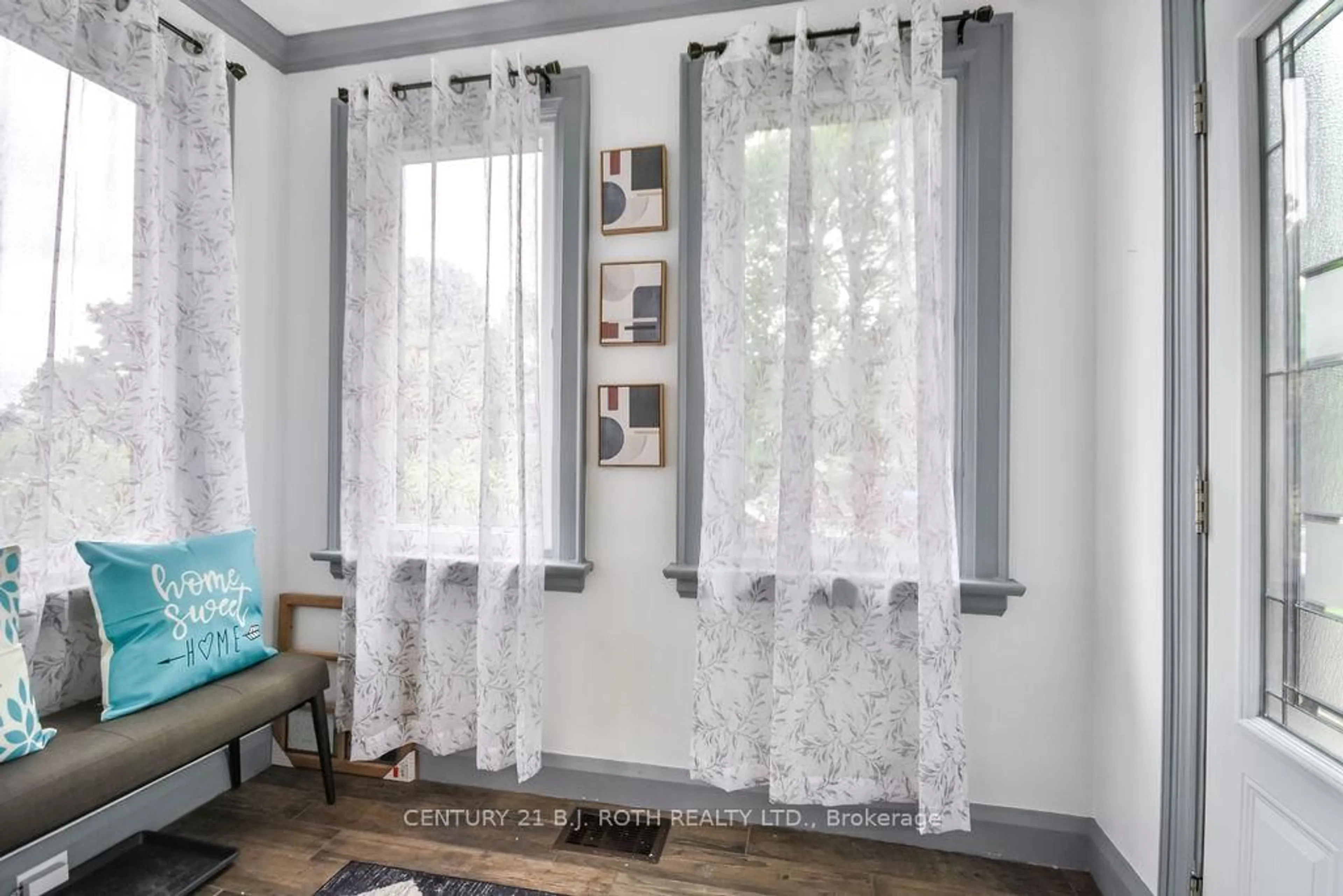 A pic of a room for 15 Thomson St, Barrie Ontario L4N 1X4
