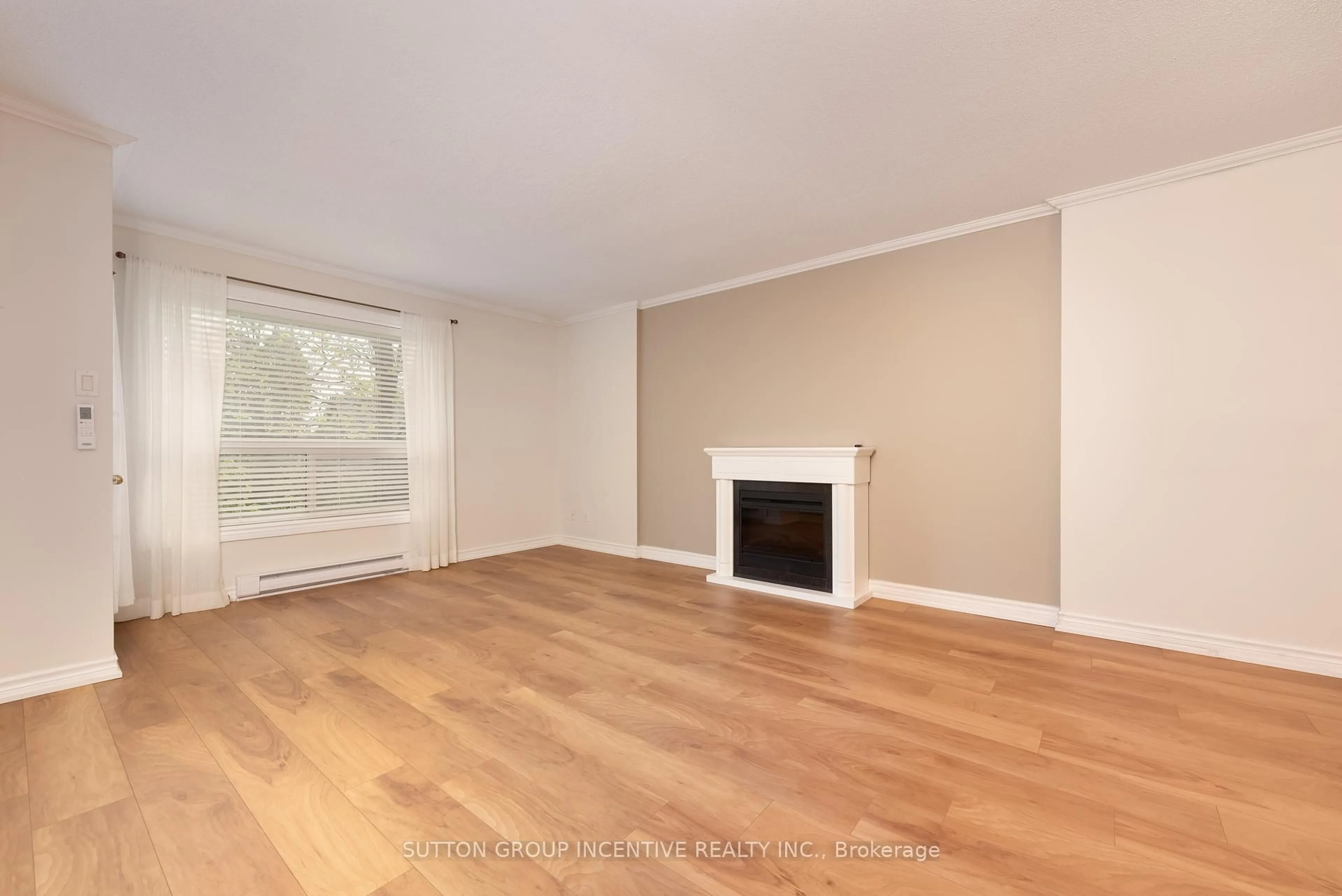 A pic of a room for 131 Clapperton St #305, Barrie Ontario L4M 3G3