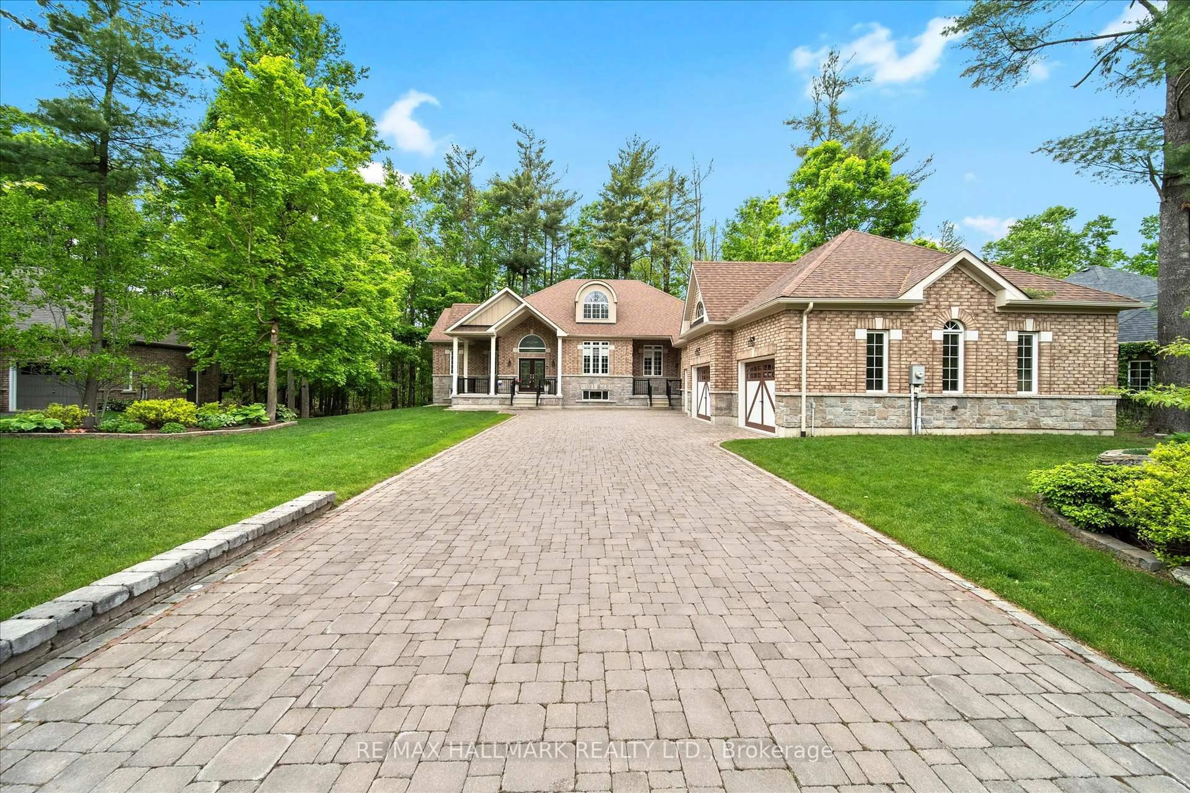 Unknown for 24 Diamond Valley Dr, Oro-Medonte Ontario L0L 2E0
