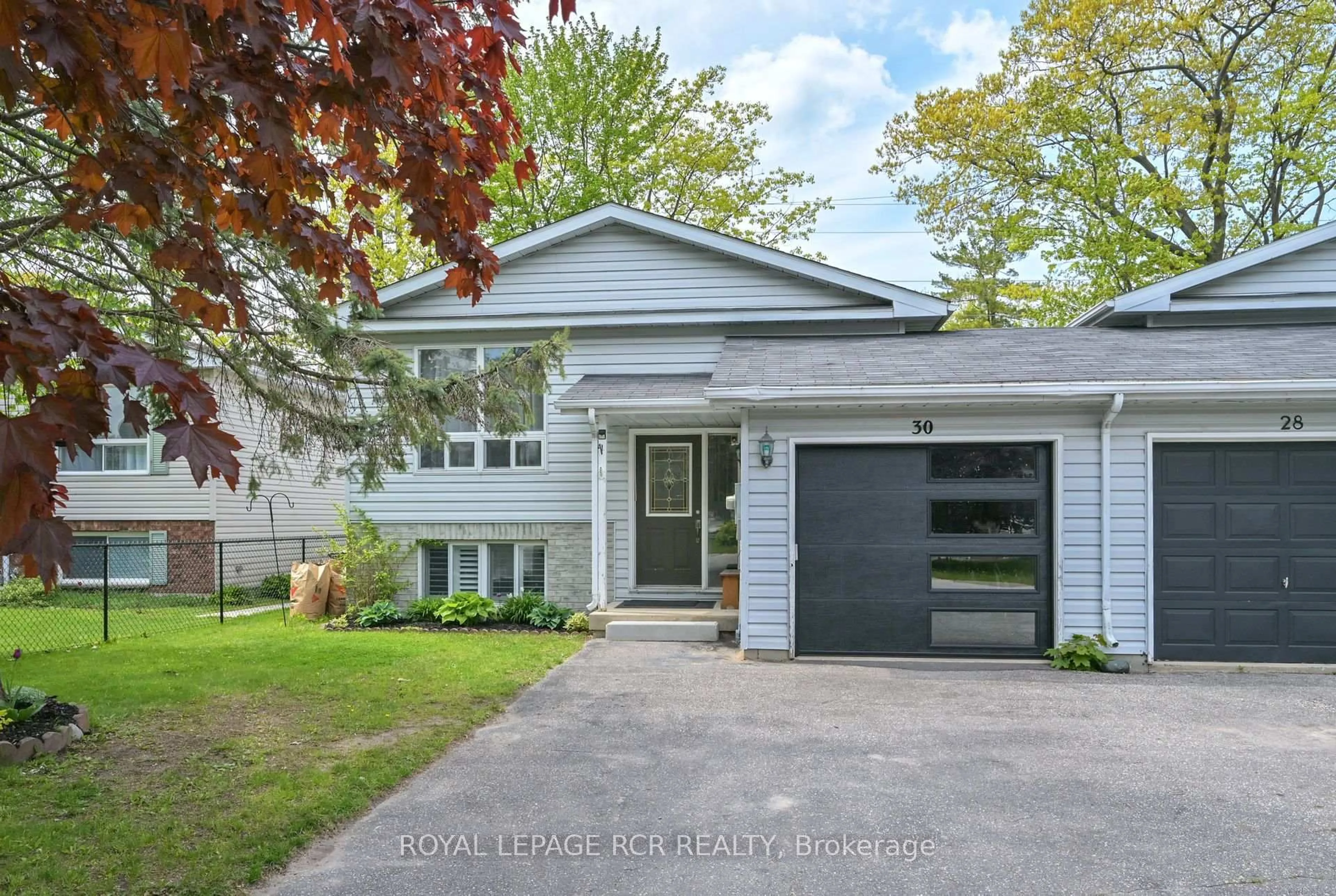 Home with brick exterior material, street for 30 Dyer Dr, Wasaga Beach Ontario L9Z 1E2