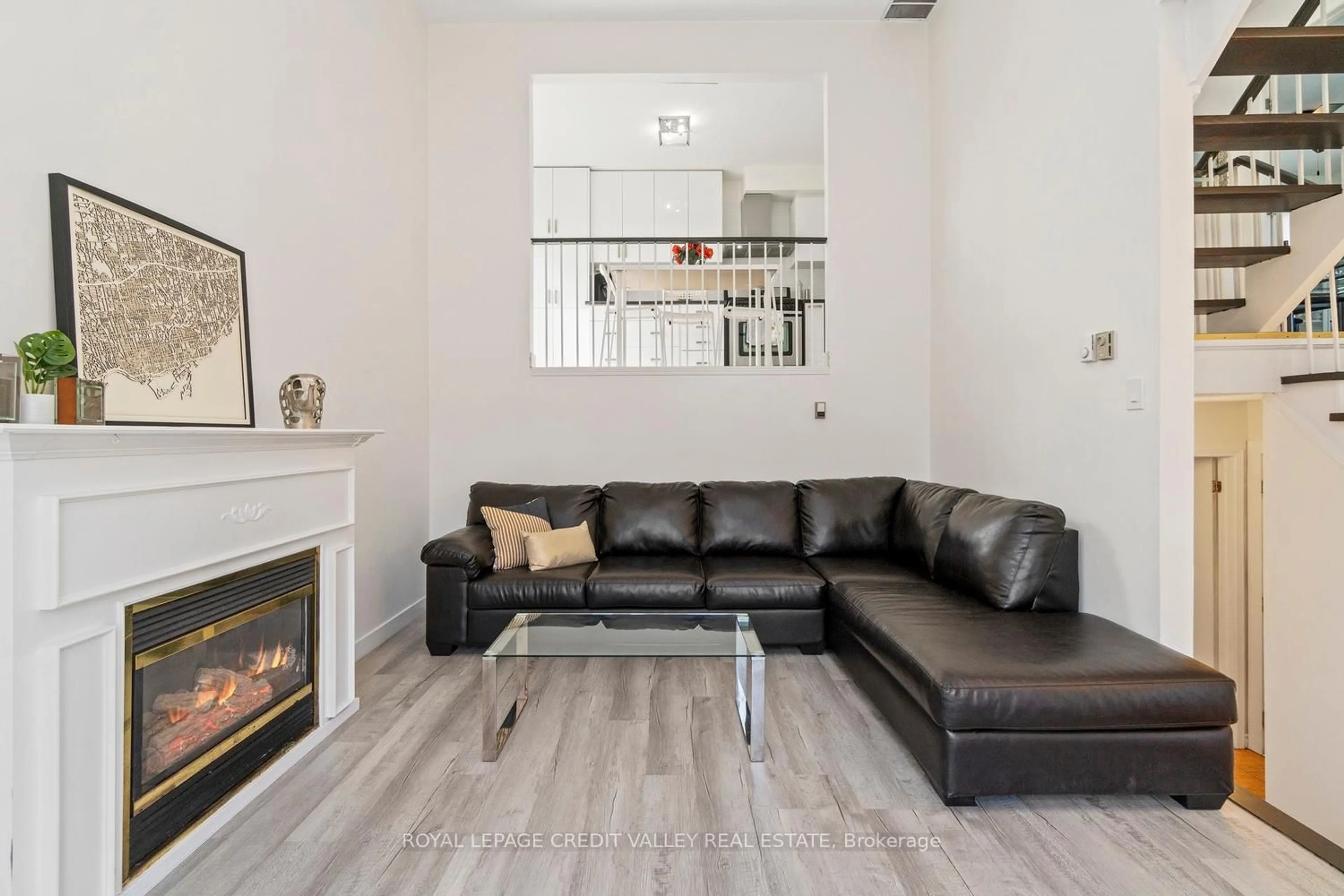 Living room with furniture, unknown for 13 Kinzie Lane, Barrie Ontario L4M 6A2