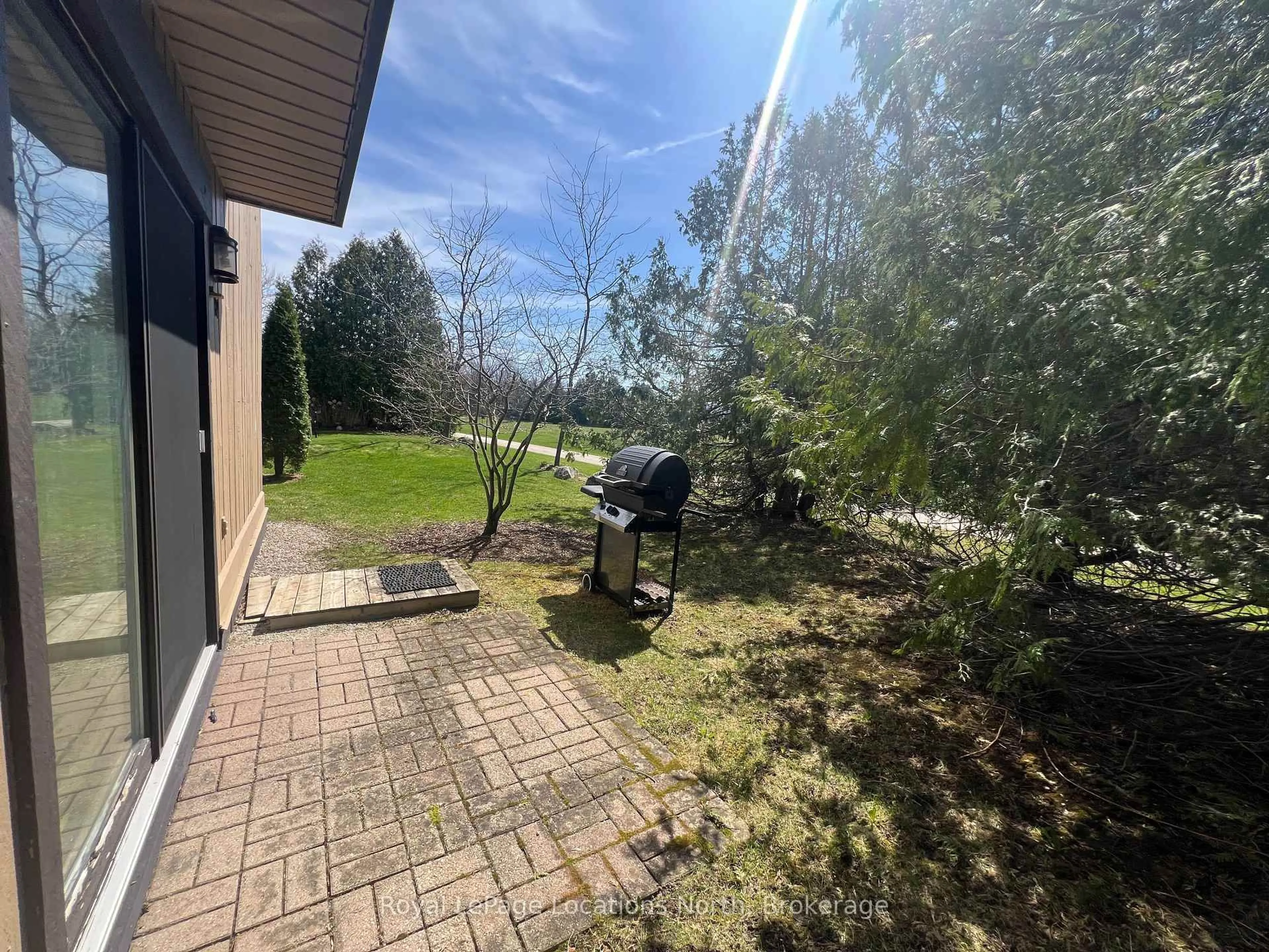 A pic from outside/outdoor area/front of a property/back of a property/a pic from drone, forest/trees view for 147 Escarpment Cres, Collingwood Ontario L9Y 5B4