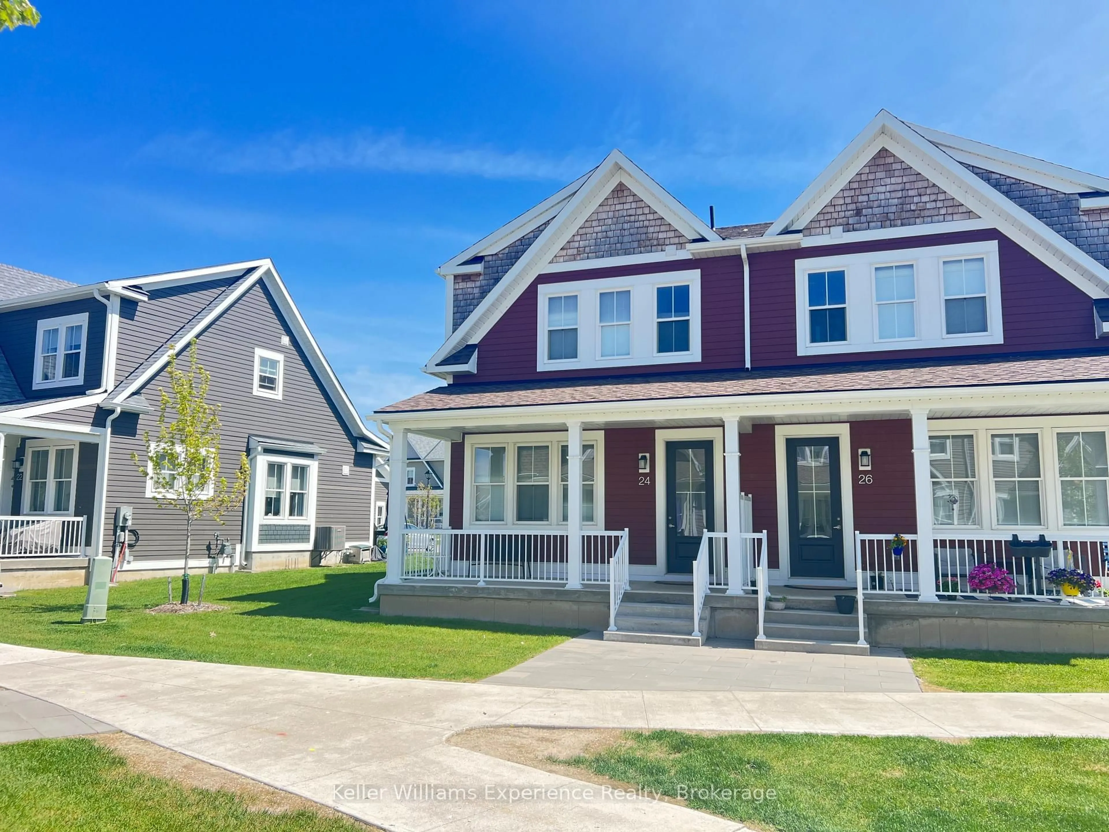Home with vinyl exterior material, street for 24 Danielle Cres, Midland Ontario L4R 0A9
