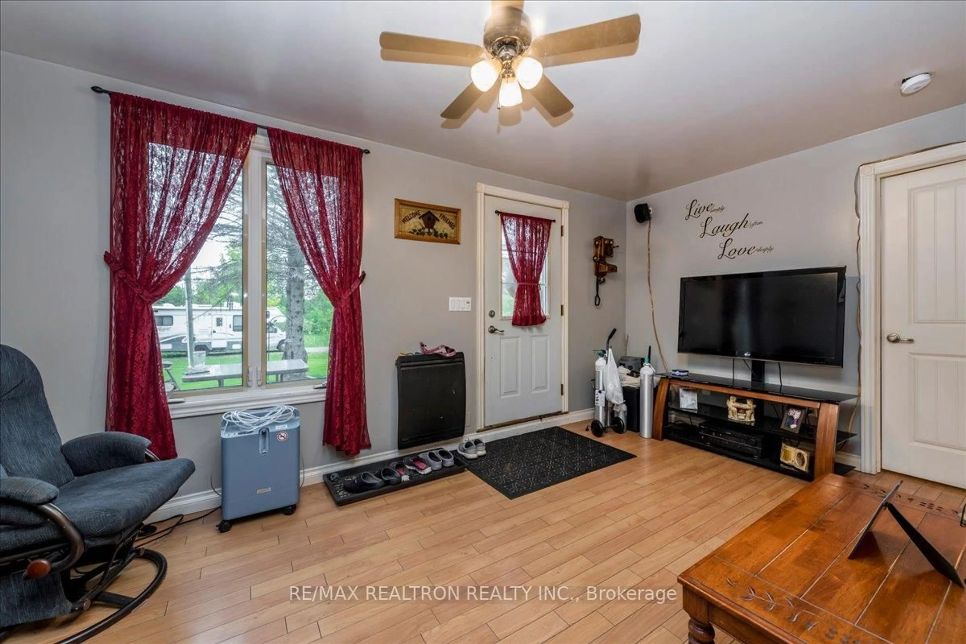 Living room with furniture, unknown for 522 Helen Duncan St, Tay Ontario L0K 1R0