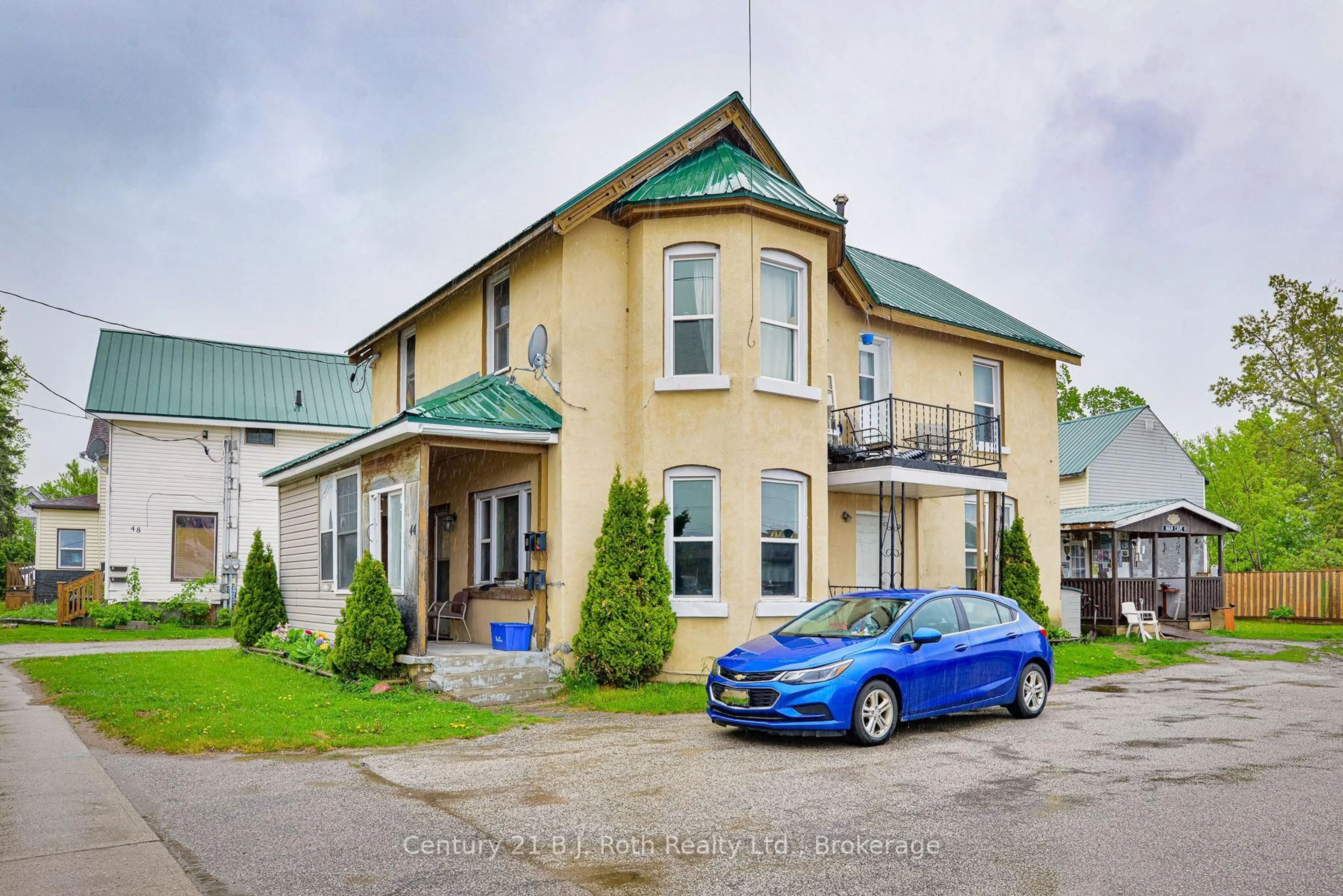 Unknown for 44 Barrie Rd, Orillia Ontario L3V 2P7