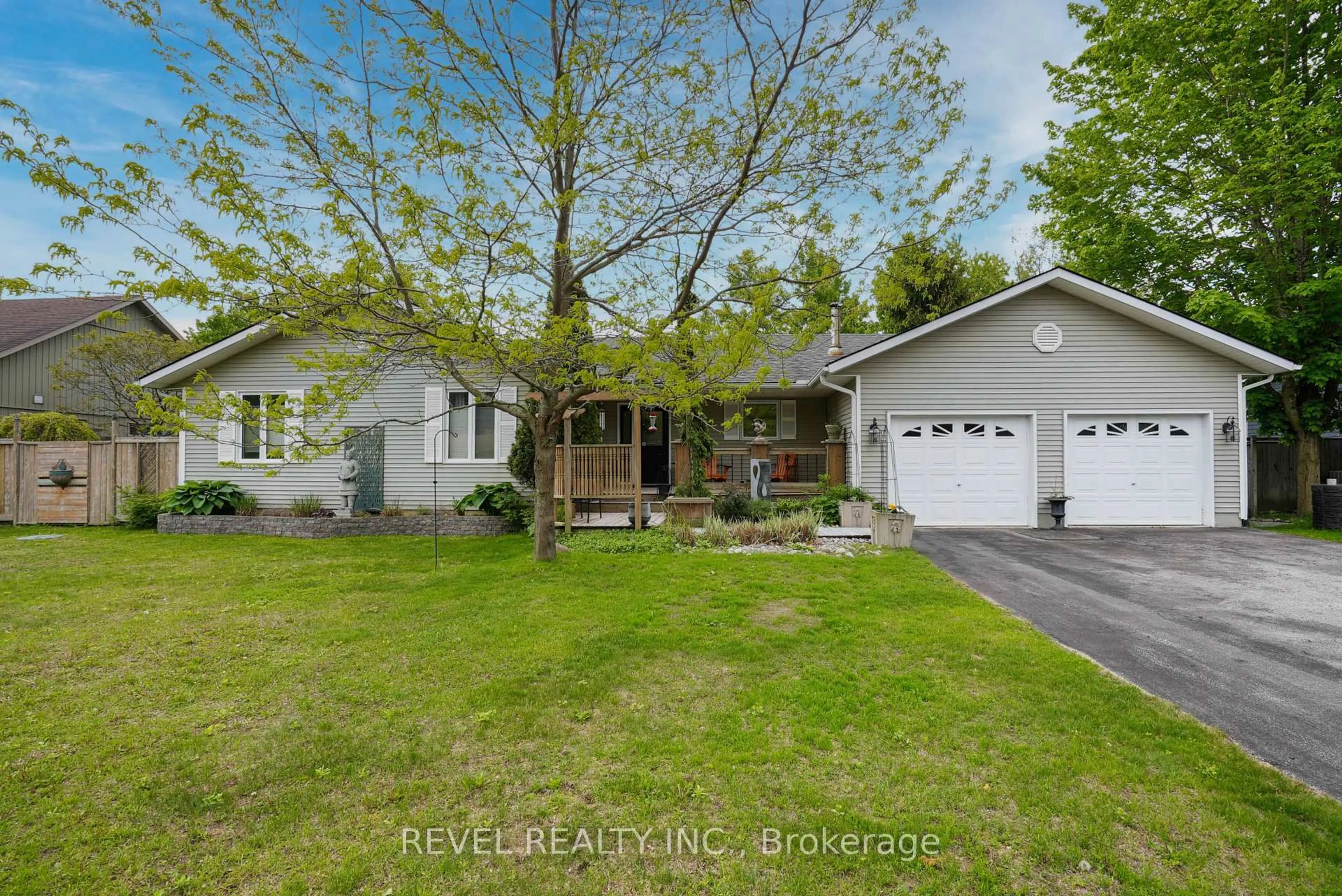 A pic from outside/outdoor area/front of a property/back of a property/a pic from drone, street for 59 Withall Grve, Tiny Ontario L0L 2T0