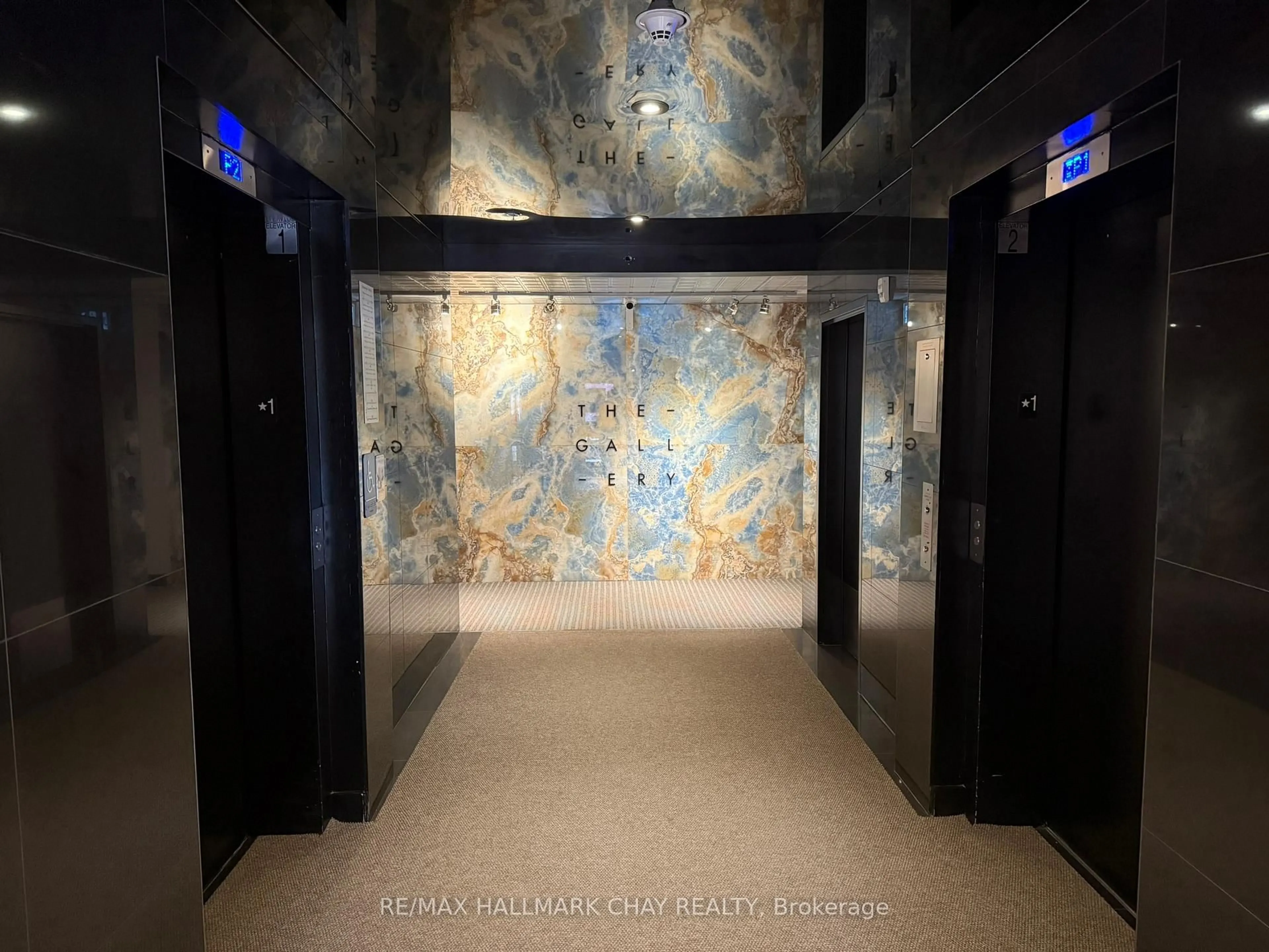 Indoor foyer for 306 Essa Rd #611, Barrie Ontario L9J 0H5