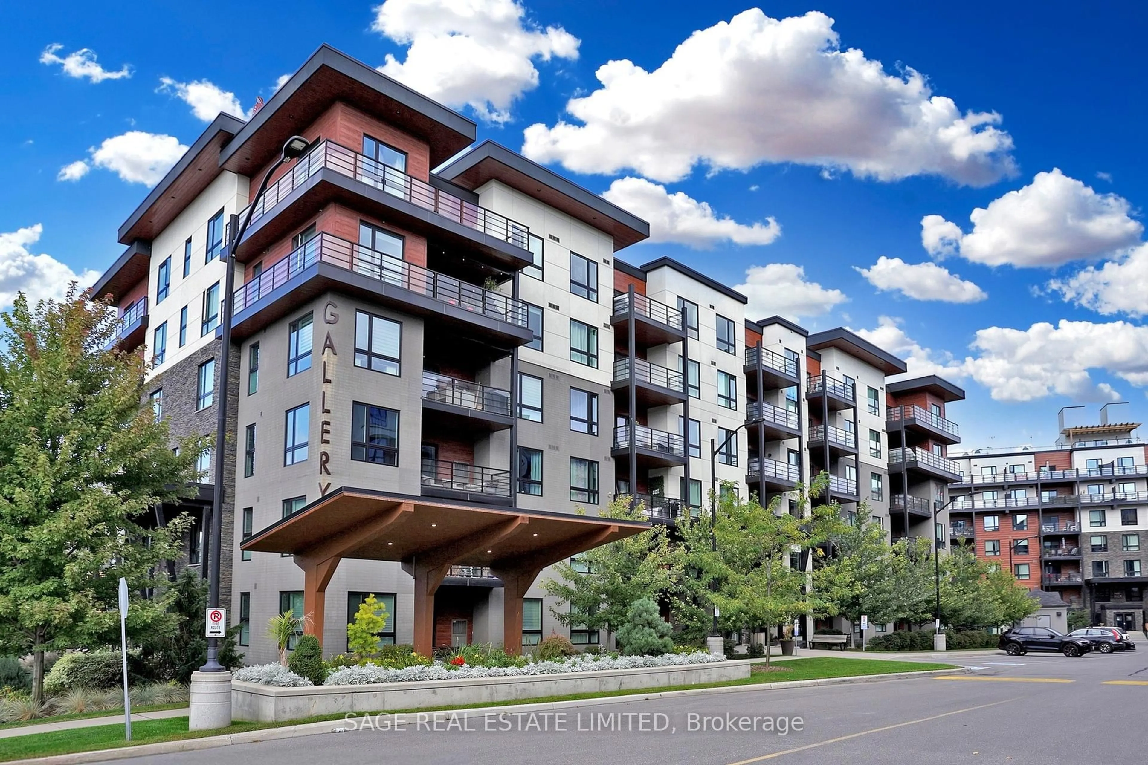Patio, unknown for 300 Essa Rd #310, Barrie Ontario L9J 0B9