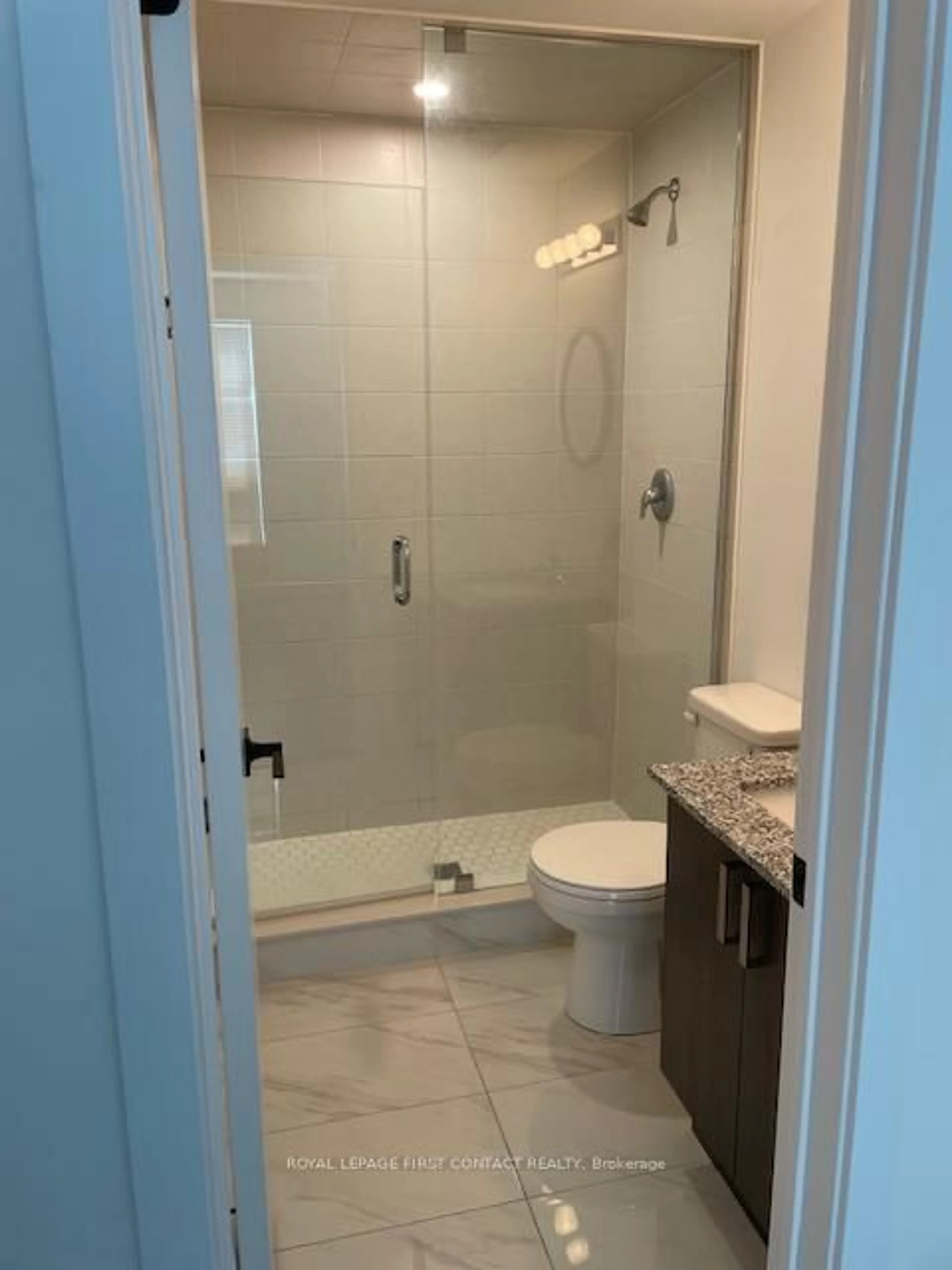 Standard bathroom, ceramic/tile floor for 1 CHEF Lane #207, Barrie Ontario L9J 0T1