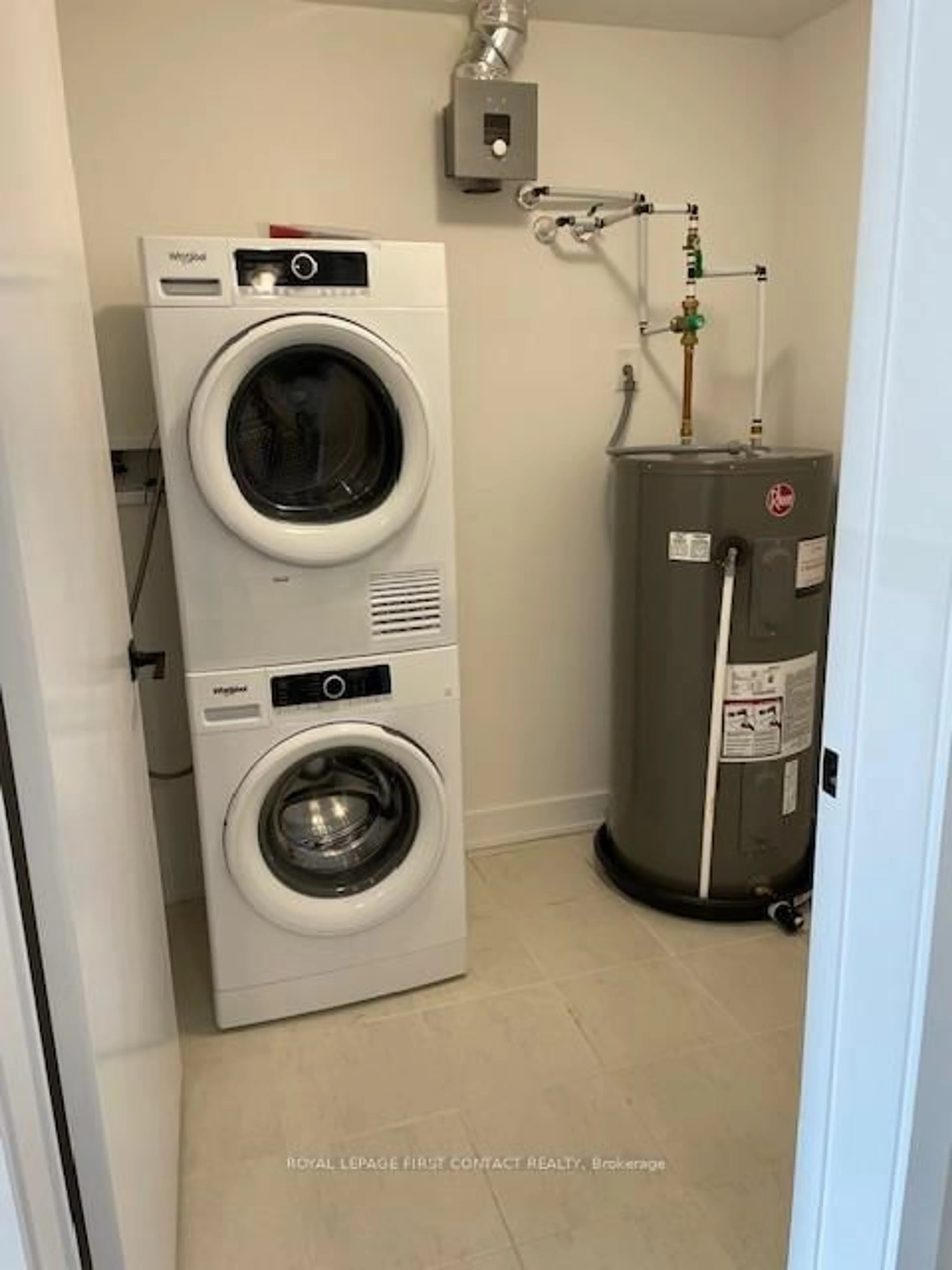 Laundry room for 1 CHEF Lane #207, Barrie Ontario L9J 0T1