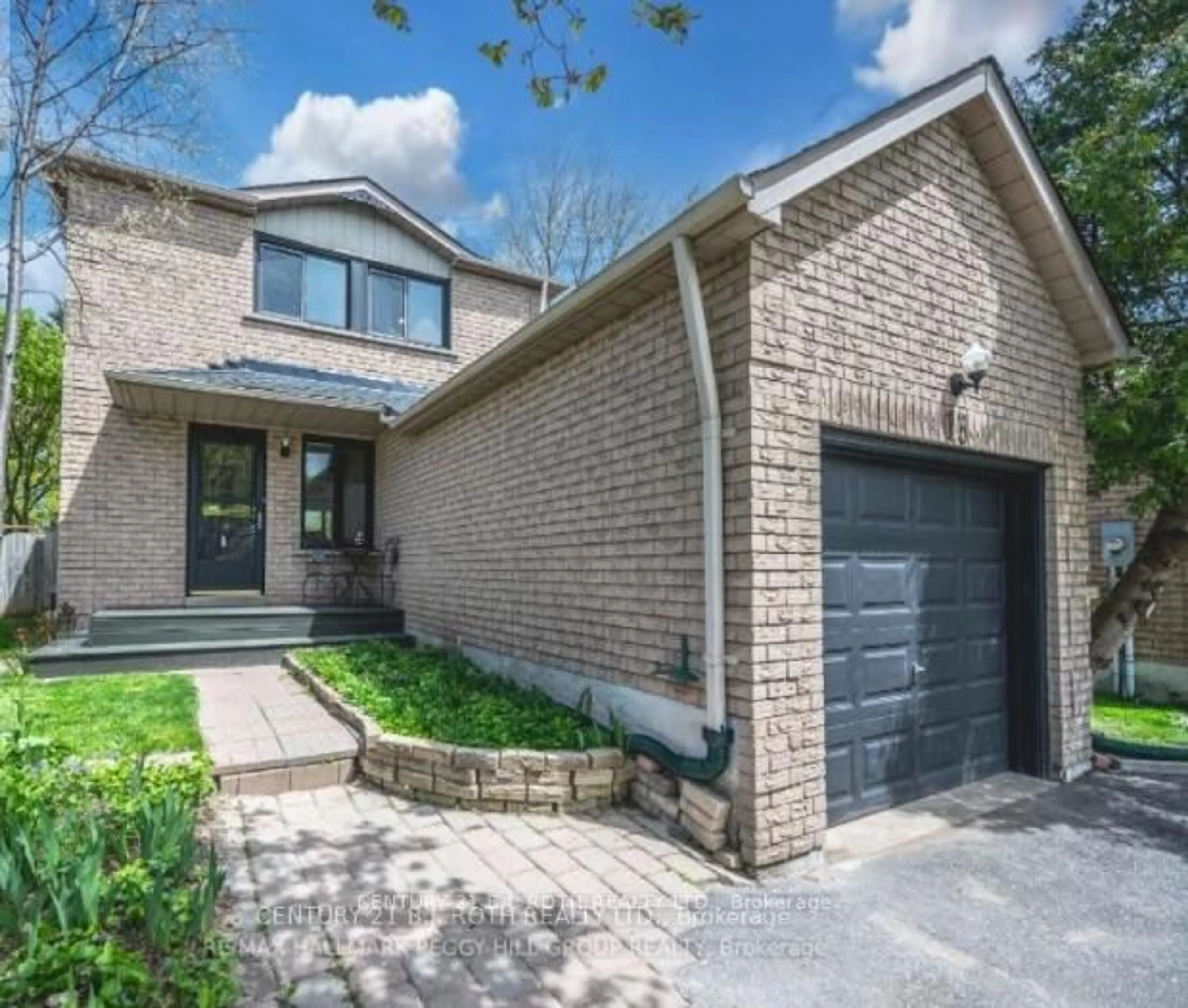 Home with brick exterior material, street for 13 Wallace Dr, Barrie Ontario L4N 7E2