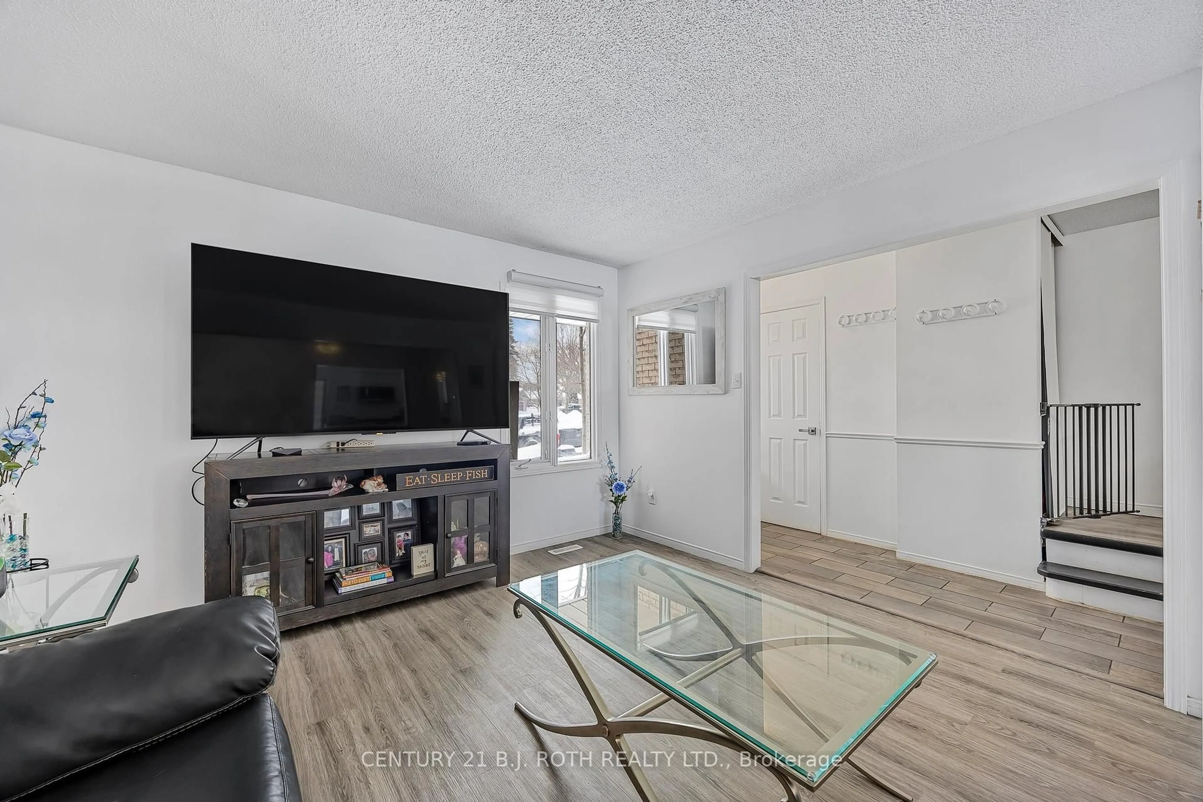 Living room with furniture, unknown for 13 Wallace Dr, Barrie Ontario L4N 7E2