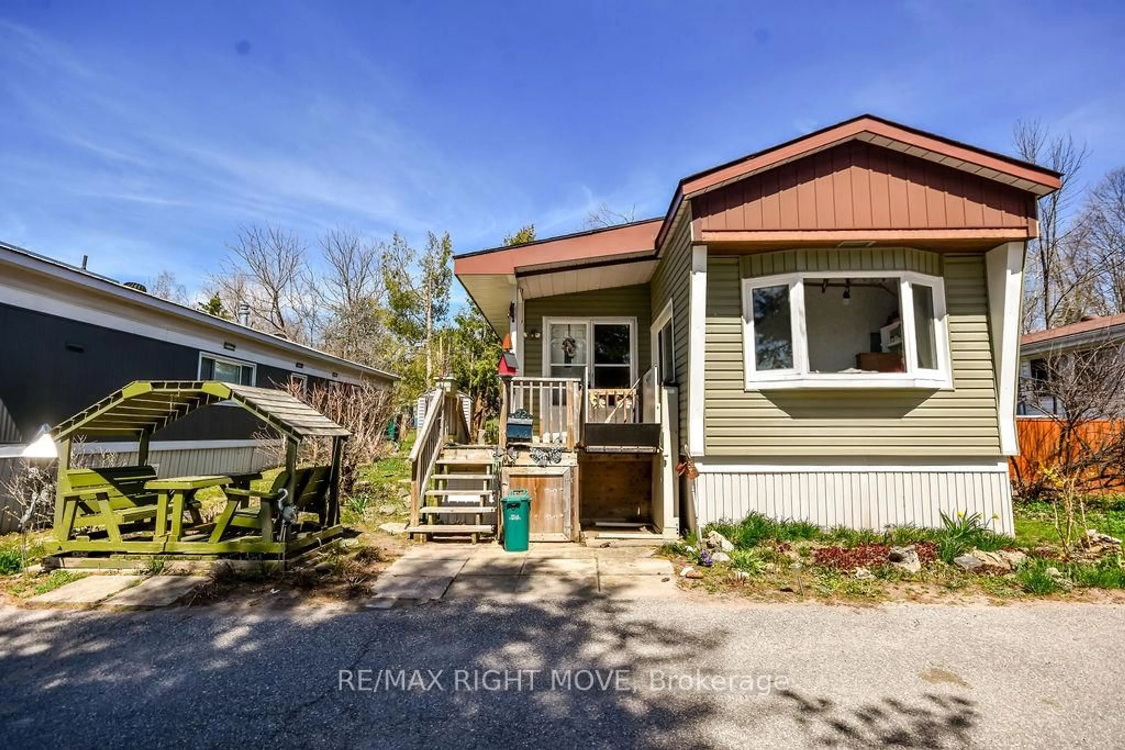 Home with vinyl exterior material, street for 26 Dunn Ave #22, Orillia Ontario L3V 2N9