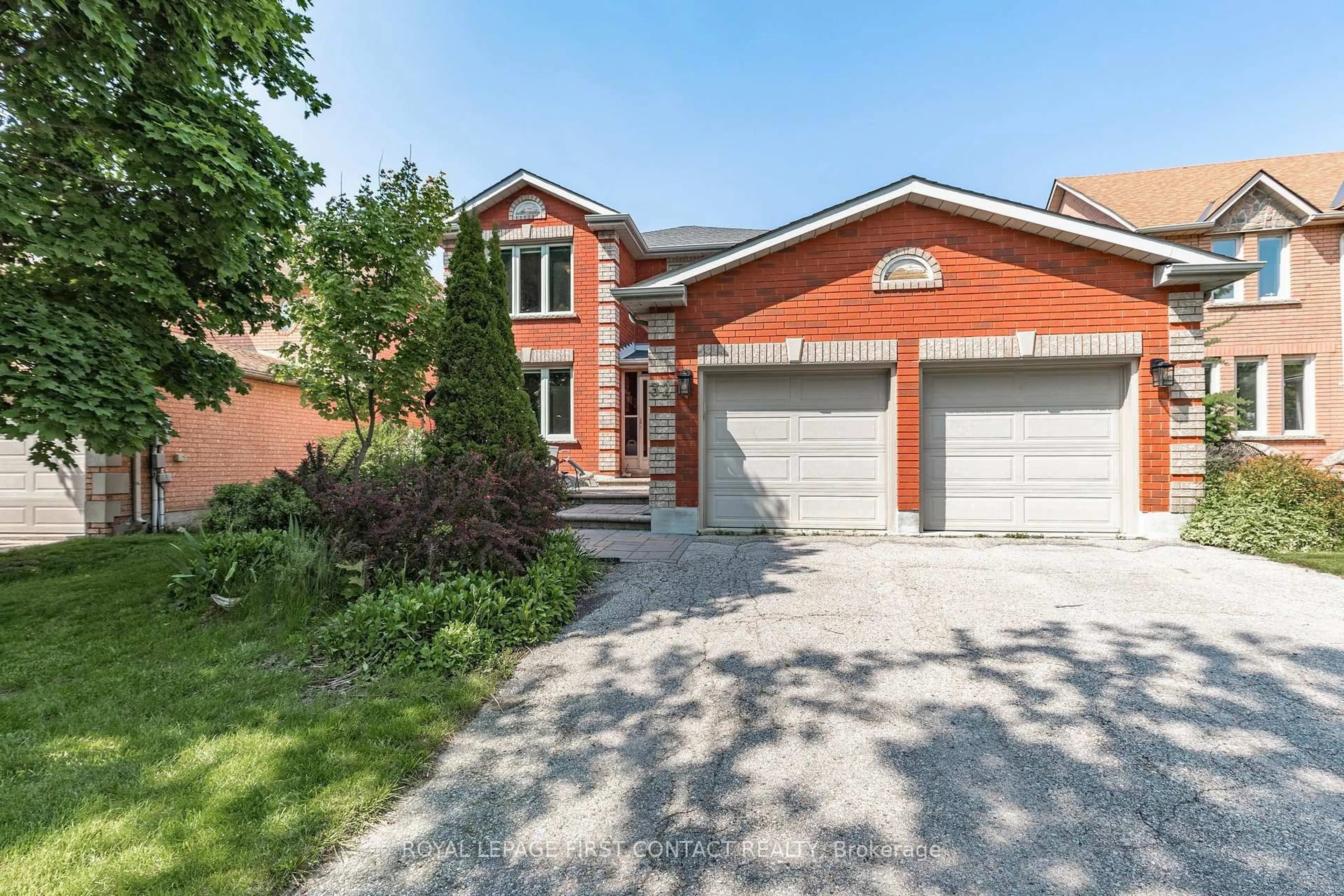 Home with brick exterior material, street for 32 Falling Brook Dr, Barrie Ontario L4N 7E9