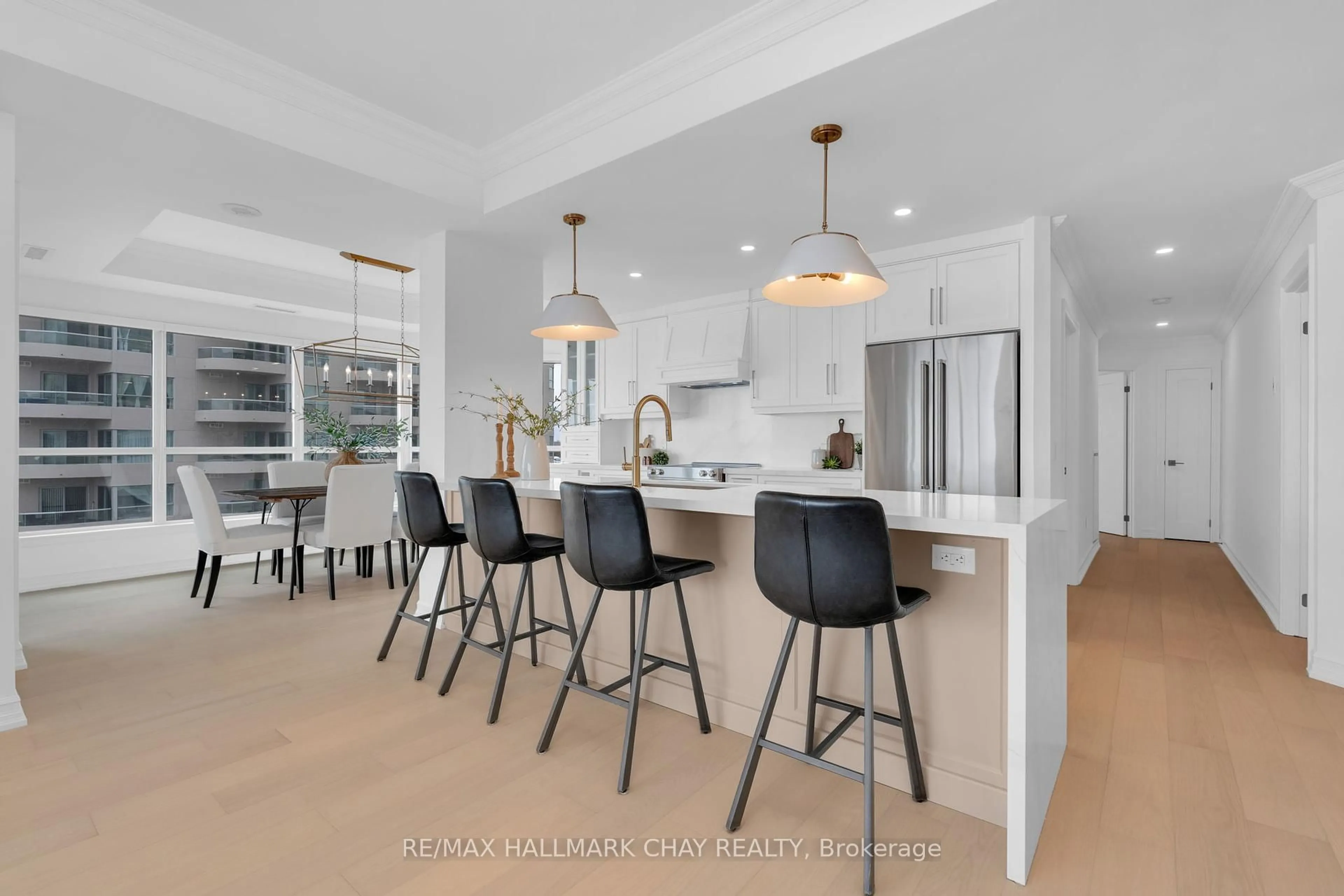 Open concept kitchen, ceramic/tile floor for 6 Toronto St #603, Barrie Ontario L4N 9R2