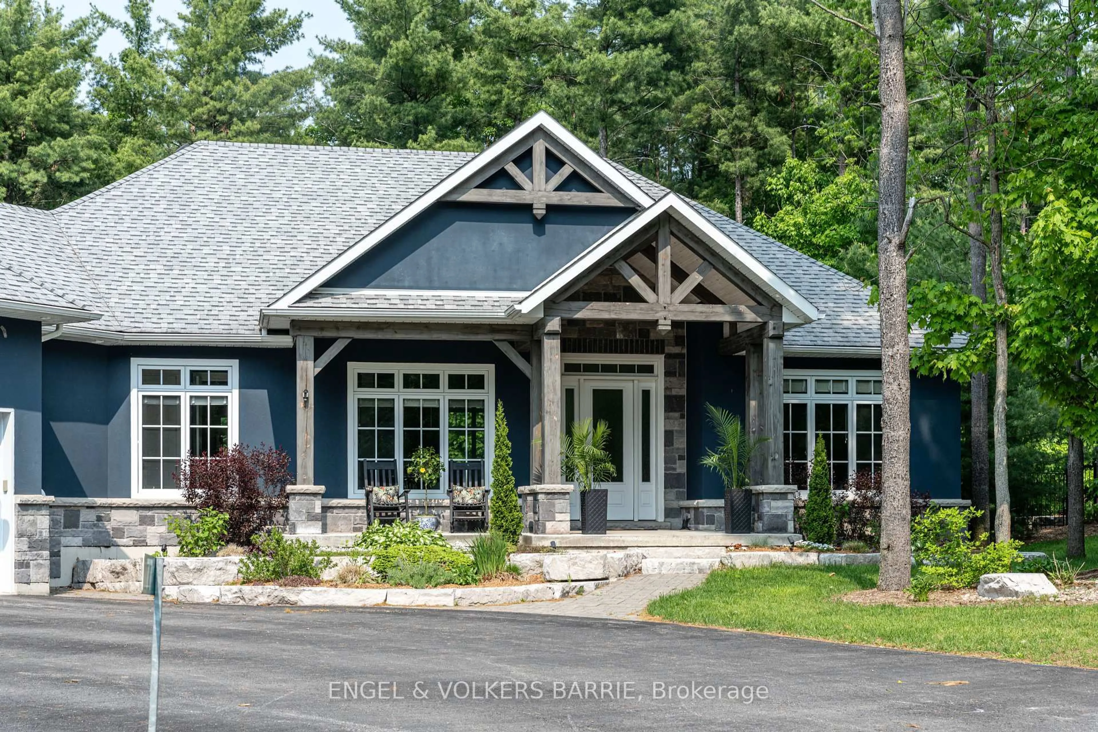Home with vinyl exterior material, unknown for 77 MENNILL Dr, Springwater Ontario L9X 0J2
