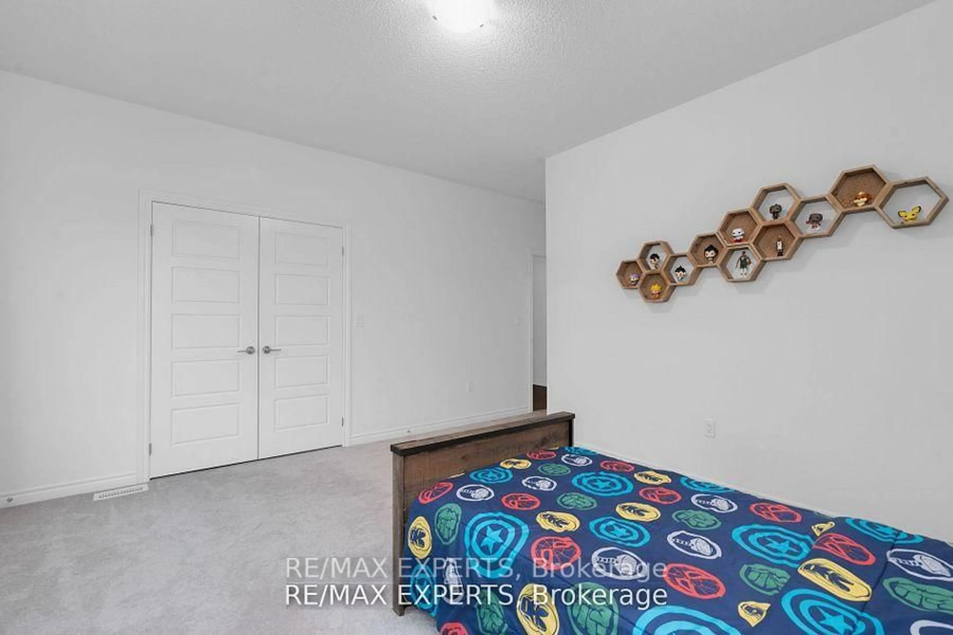 A pic of a room for 36 Shepherd Dr, Barrie Ontario L9J 0P3