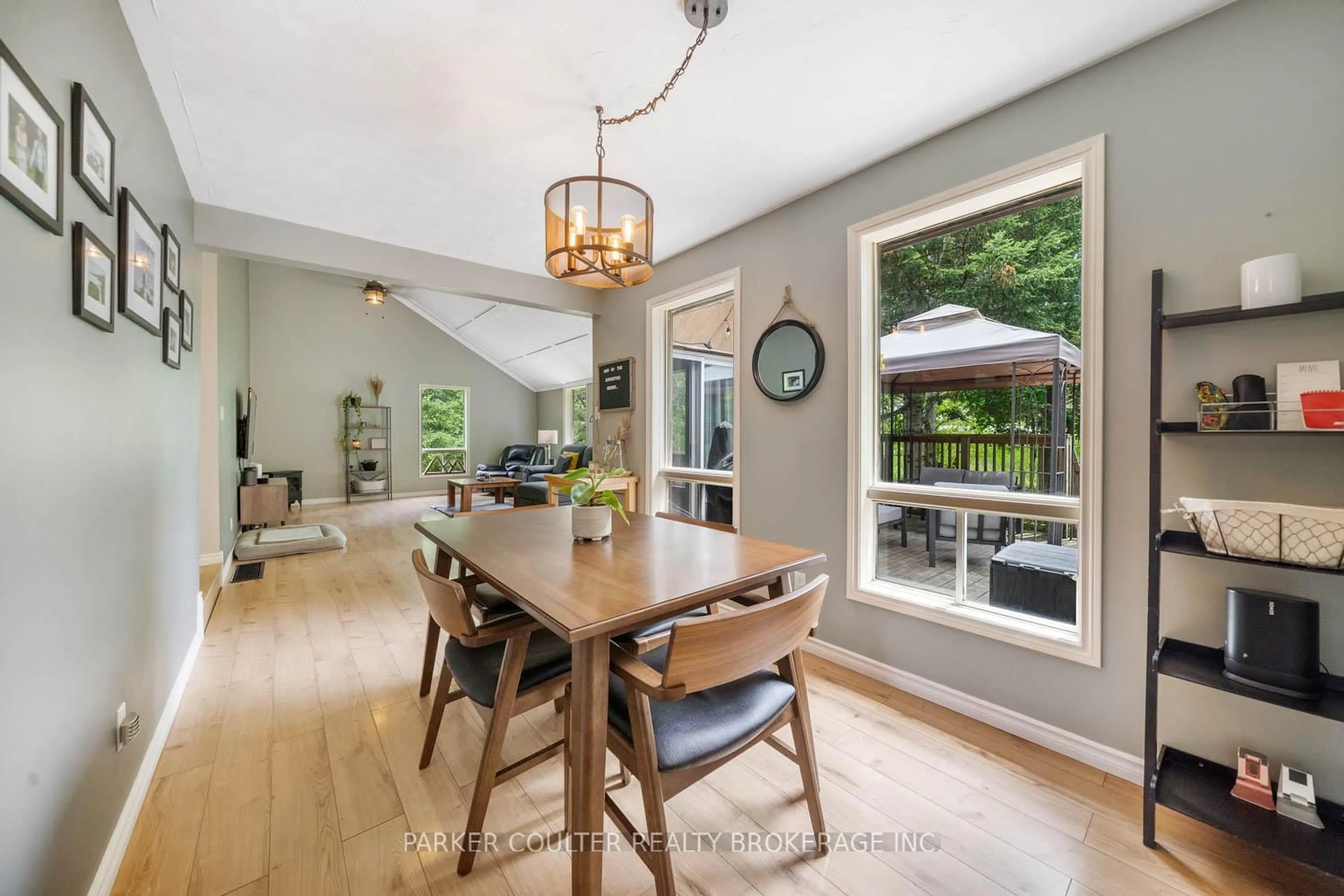 Open concept kitchen, unknown for 8531 Hwy 12, Orillia Ontario L3V 6H2