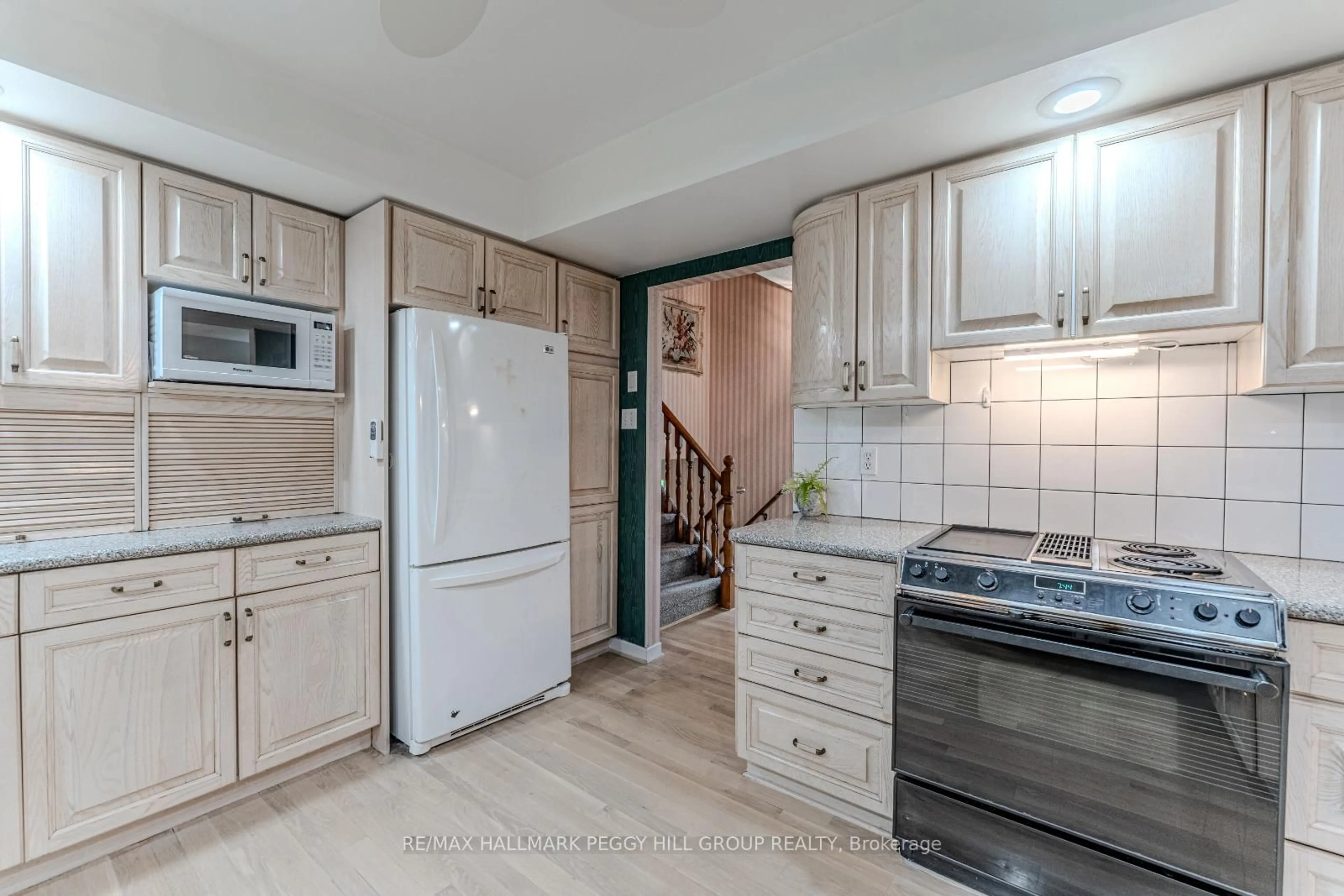 Unknown for 3384 Dobson Rd, Springwater Ontario L9X 1T5