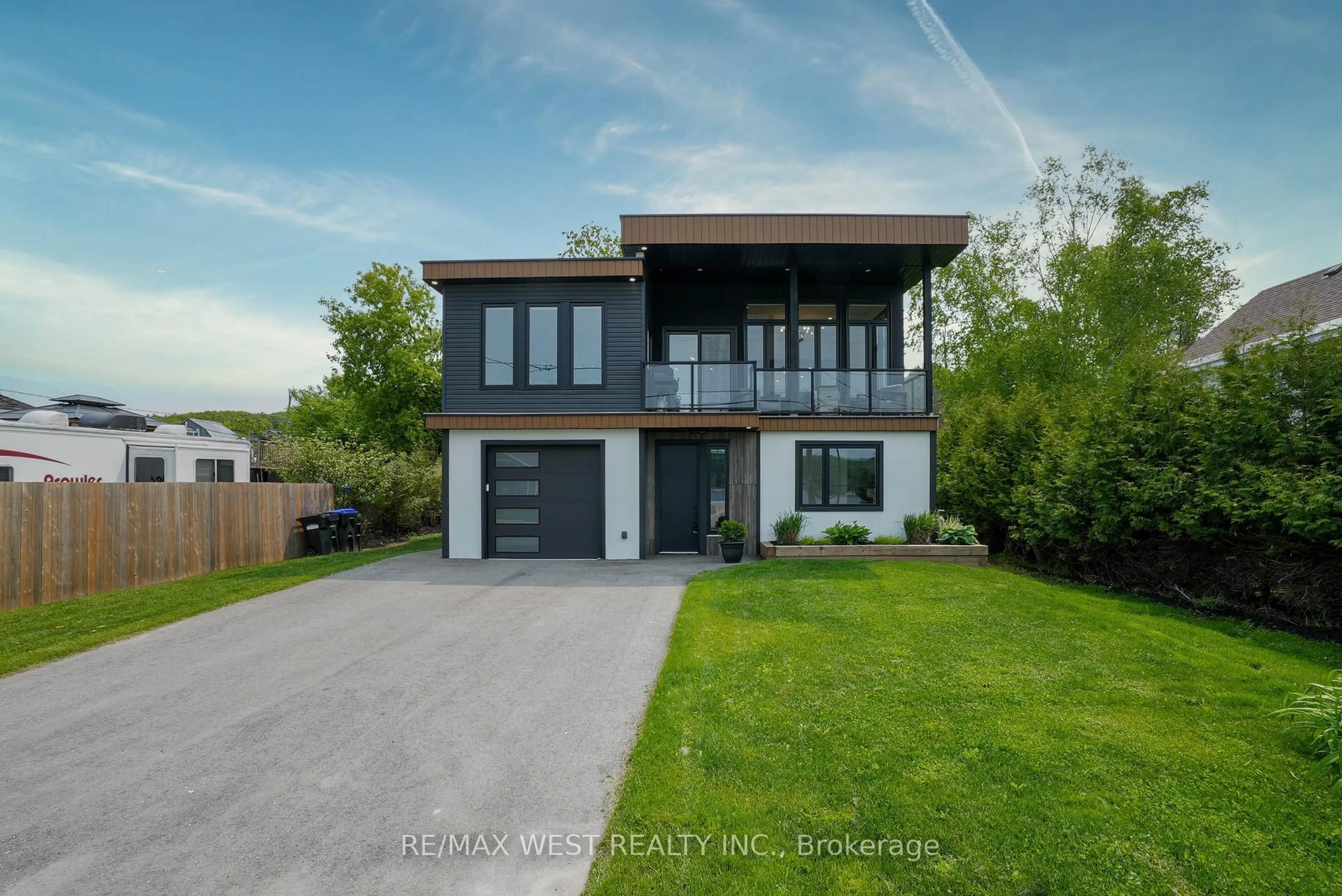 Home with brick exterior material, street for 171 Fox St, Penetanguishene Ontario L9M 1E7