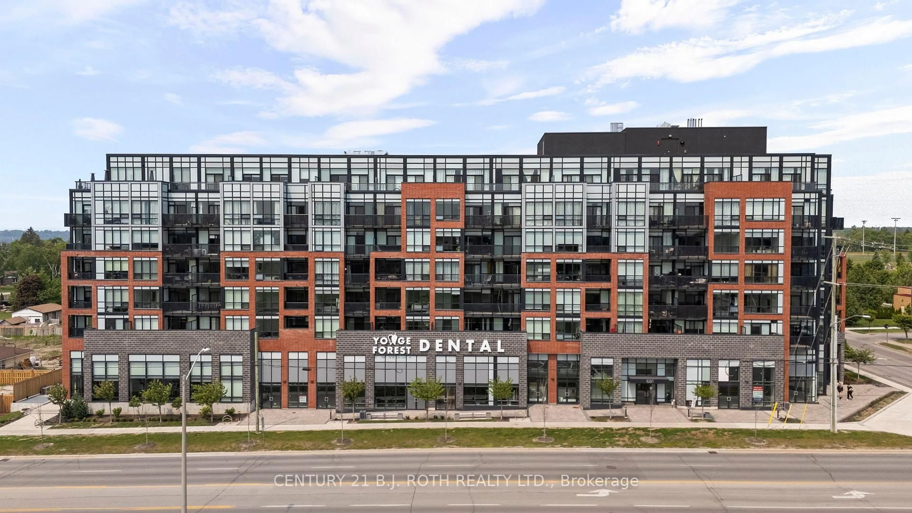Unknown for 681 YONGE St #720, Barrie Ontario L9J 0K1