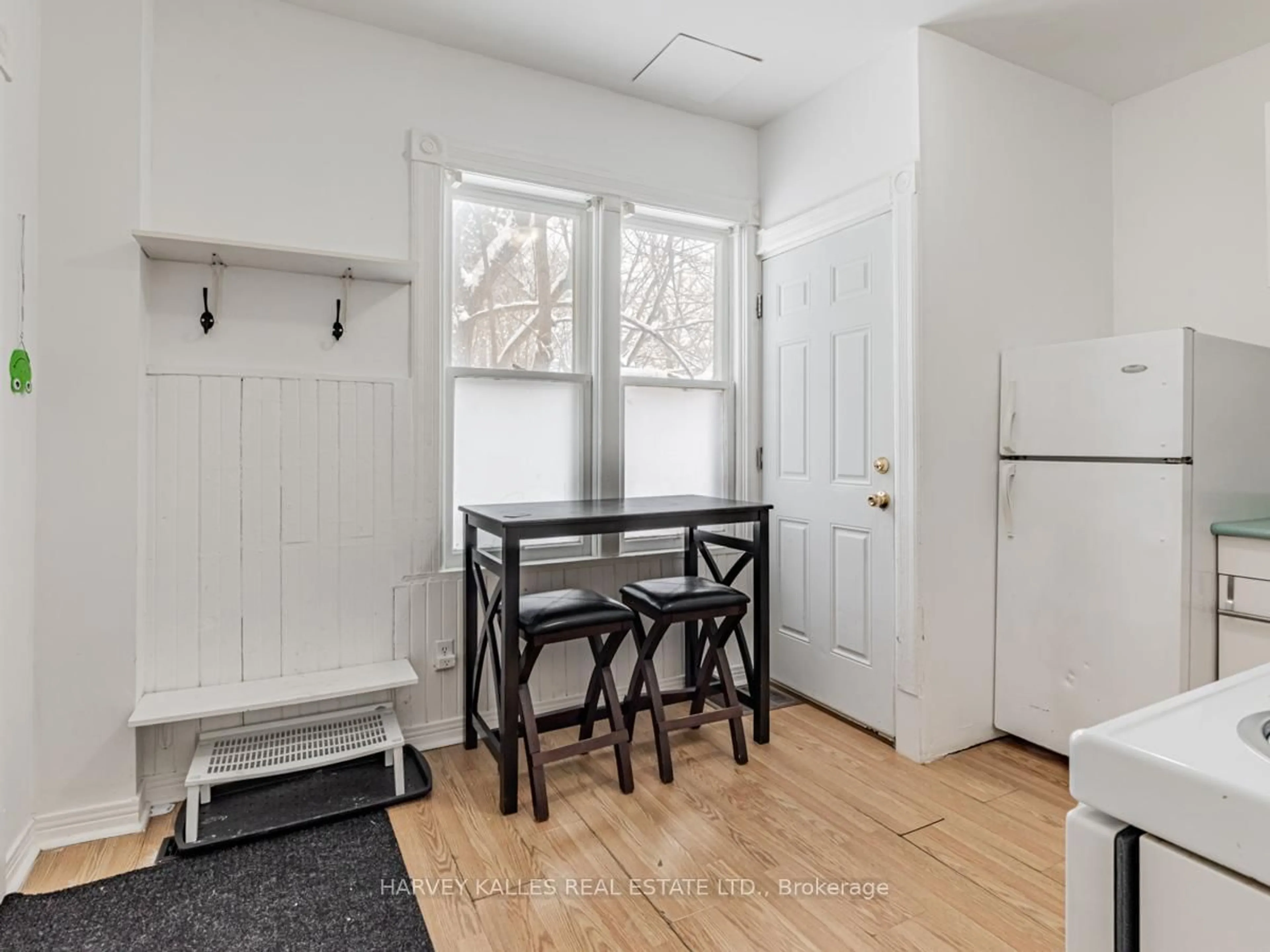Unknown for 29 Peel St, Barrie Ontario L4M 3K9
