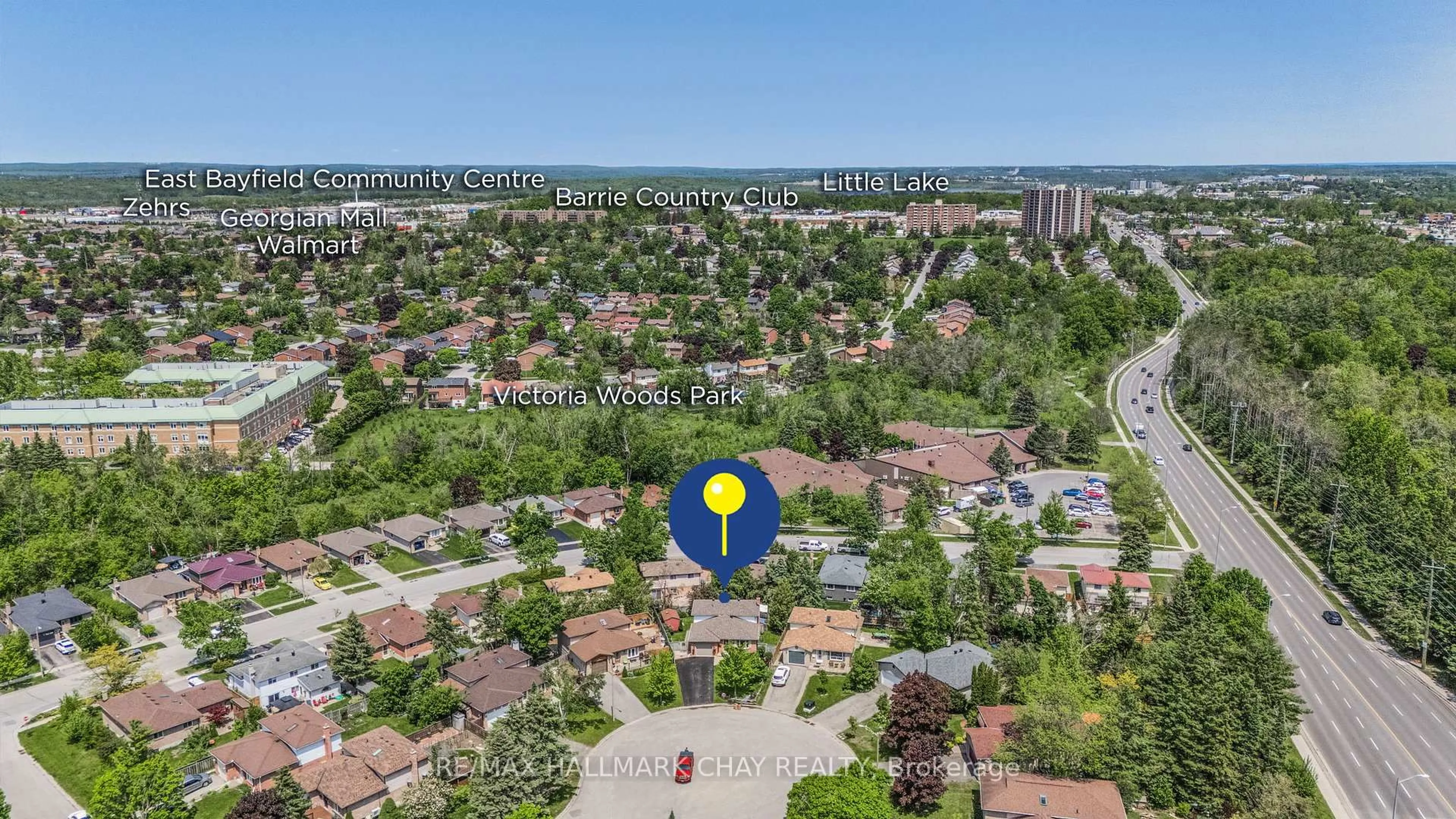 A pic from outside/outdoor area/front of a property/back of a property/a pic from drone, city buildings view from balcony for 18 Riverwood Crt, Barrie Ontario L4N 5Y5