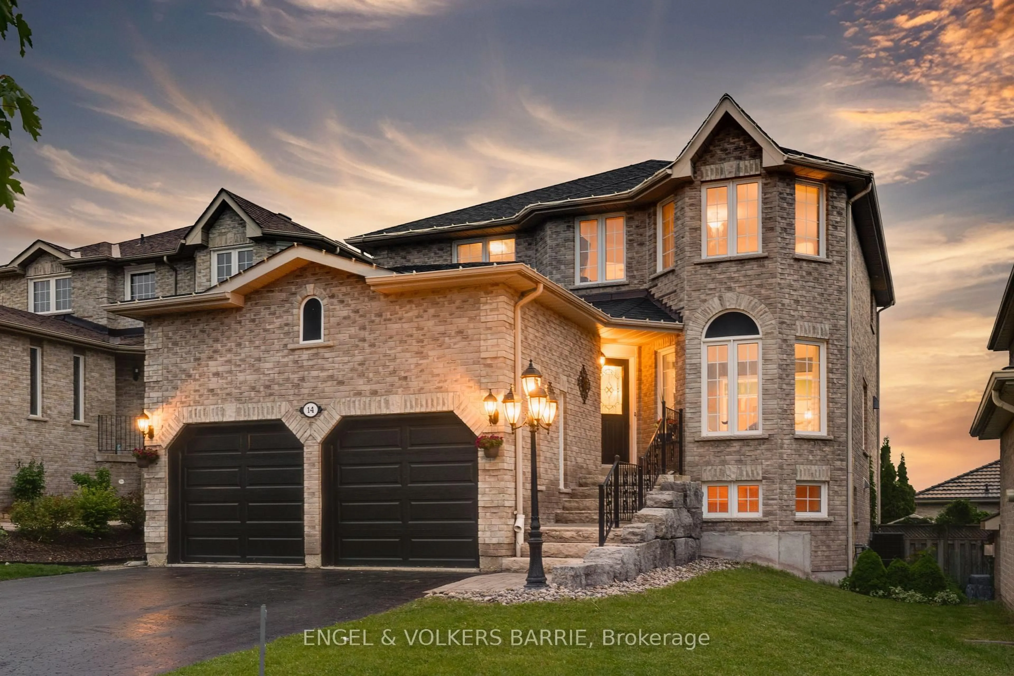 Home with brick exterior material, street for 14 Muir Dr, Barrie Ontario L4N 0H9