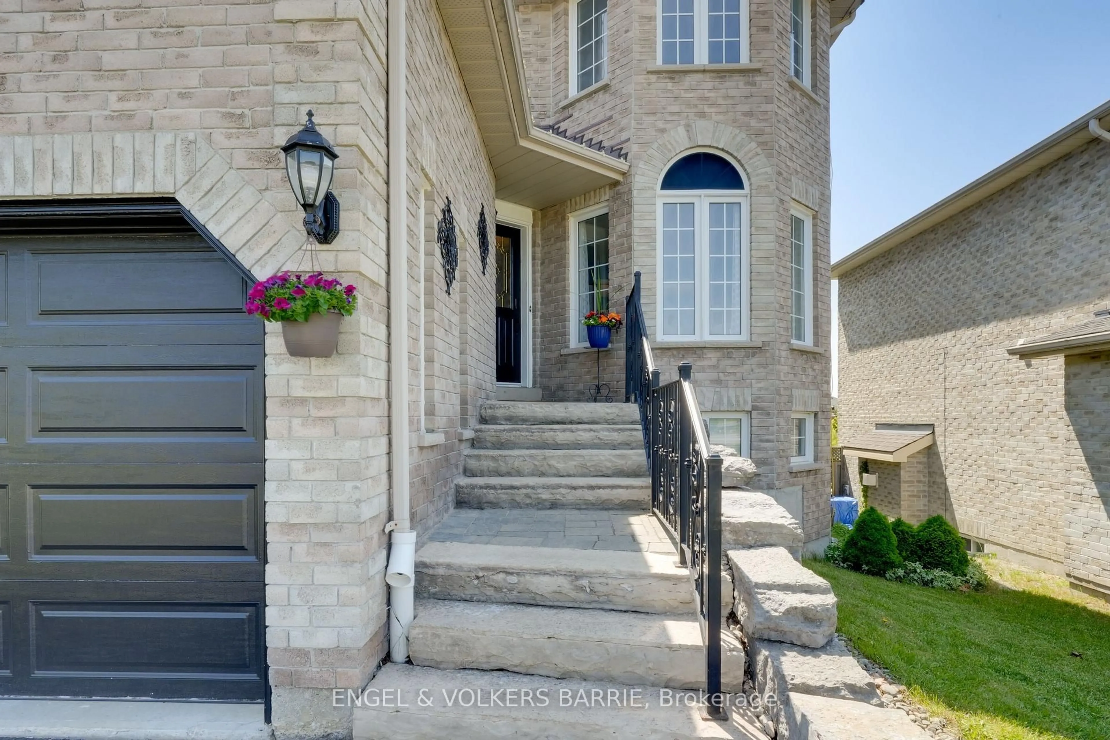 Unknown for 14 Muir Dr, Barrie Ontario L4N 0H9