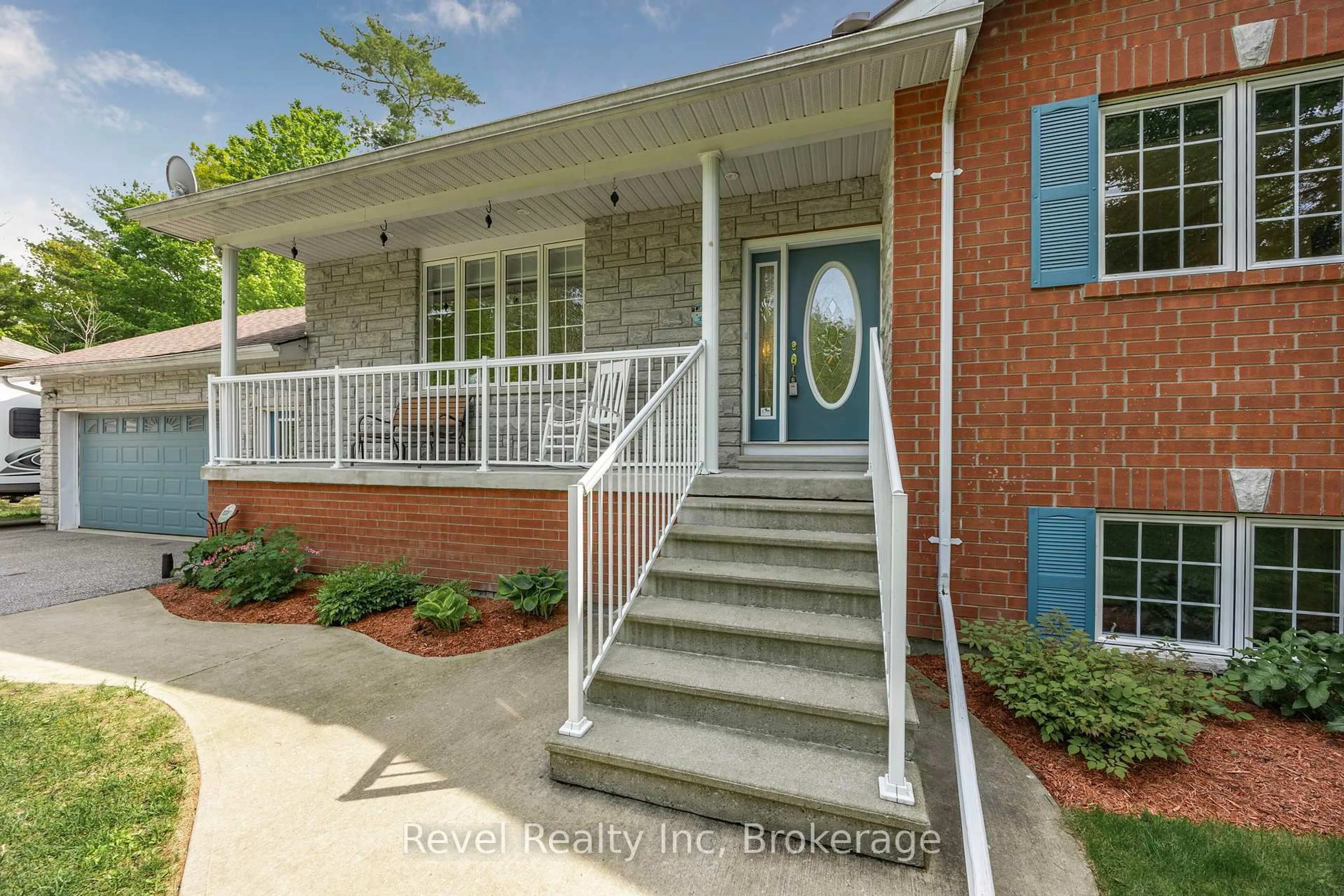 Home with brick exterior material, street for 9 ALBION Lane, Tiny Ontario L9M 0J2