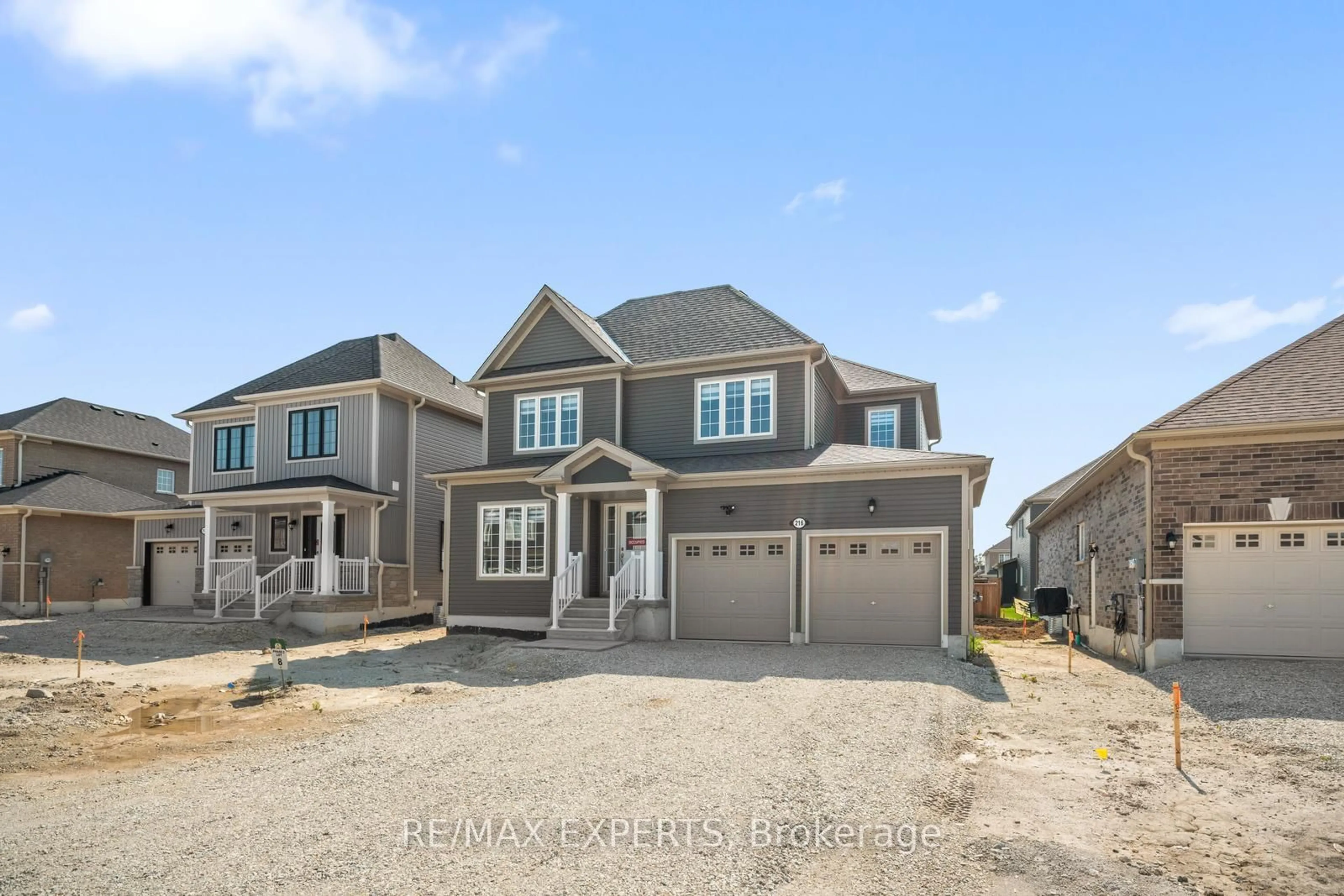 Unknown for 216 cubitt St, Clearview Ontario L0M 1S0