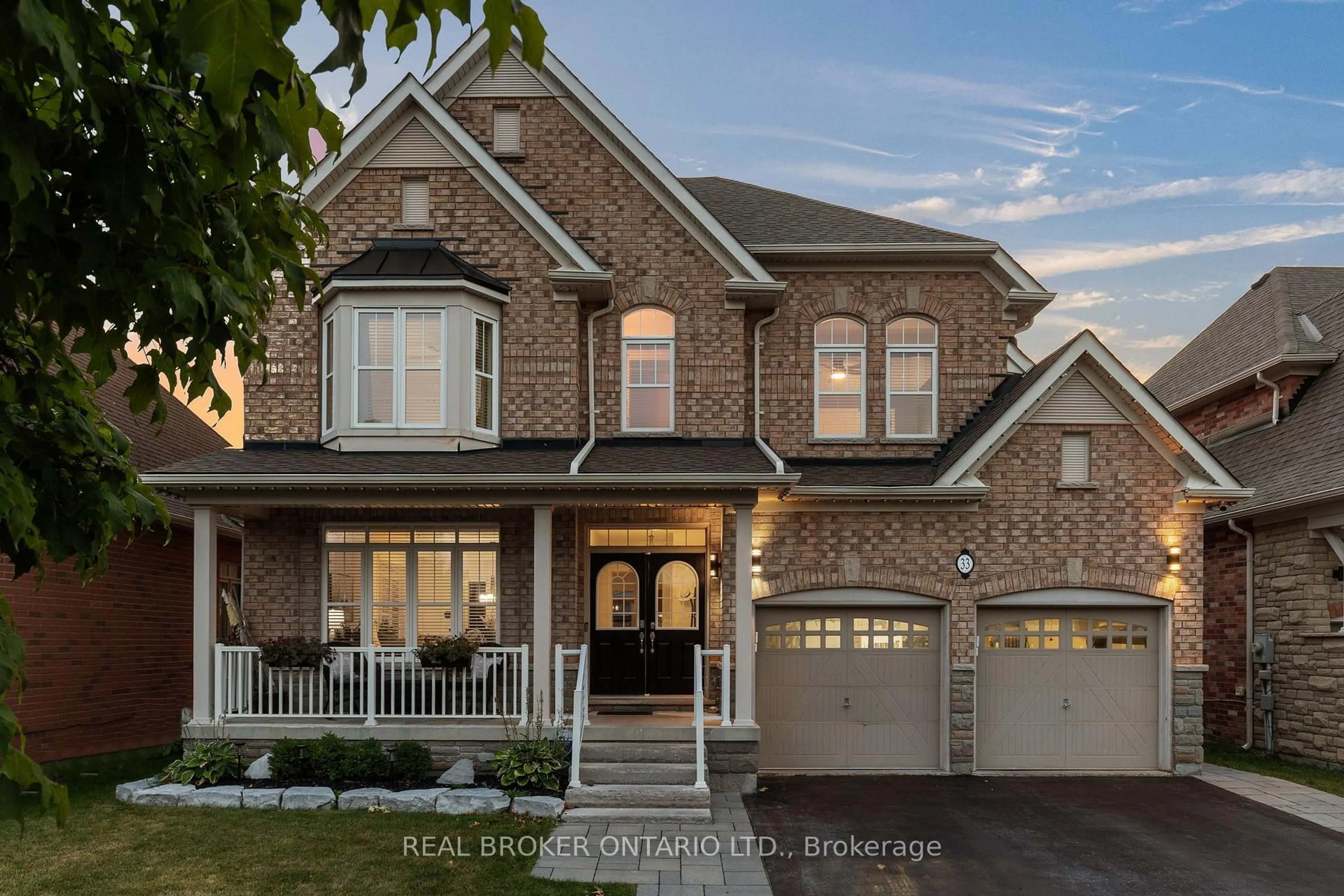 Home with brick exterior material, street for 33 Royal Park Blvd, Barrie Ontario L4N 6M8