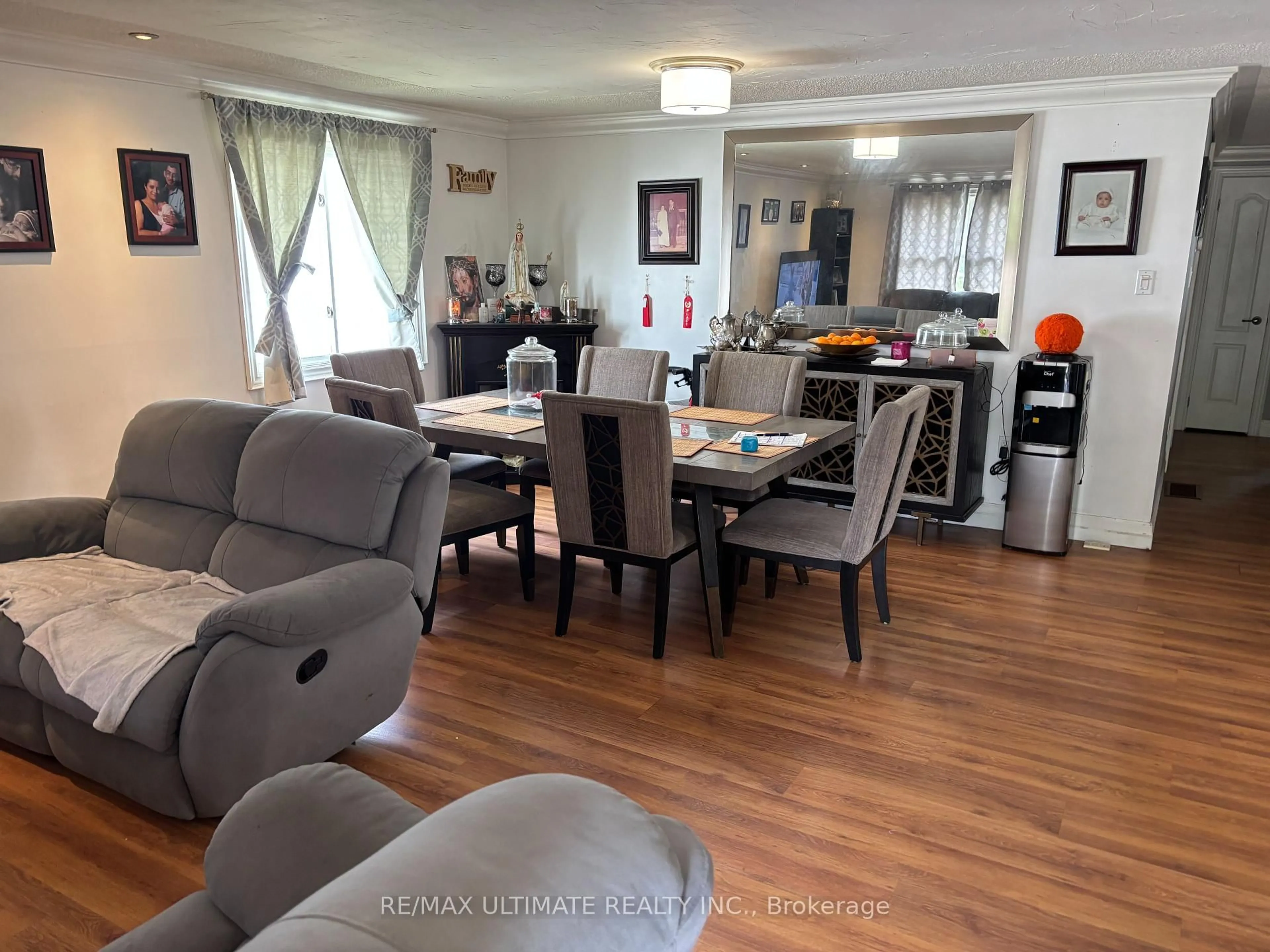 Unknown for 18 Hickling Tr, Barrie Ontario L4M 5S3