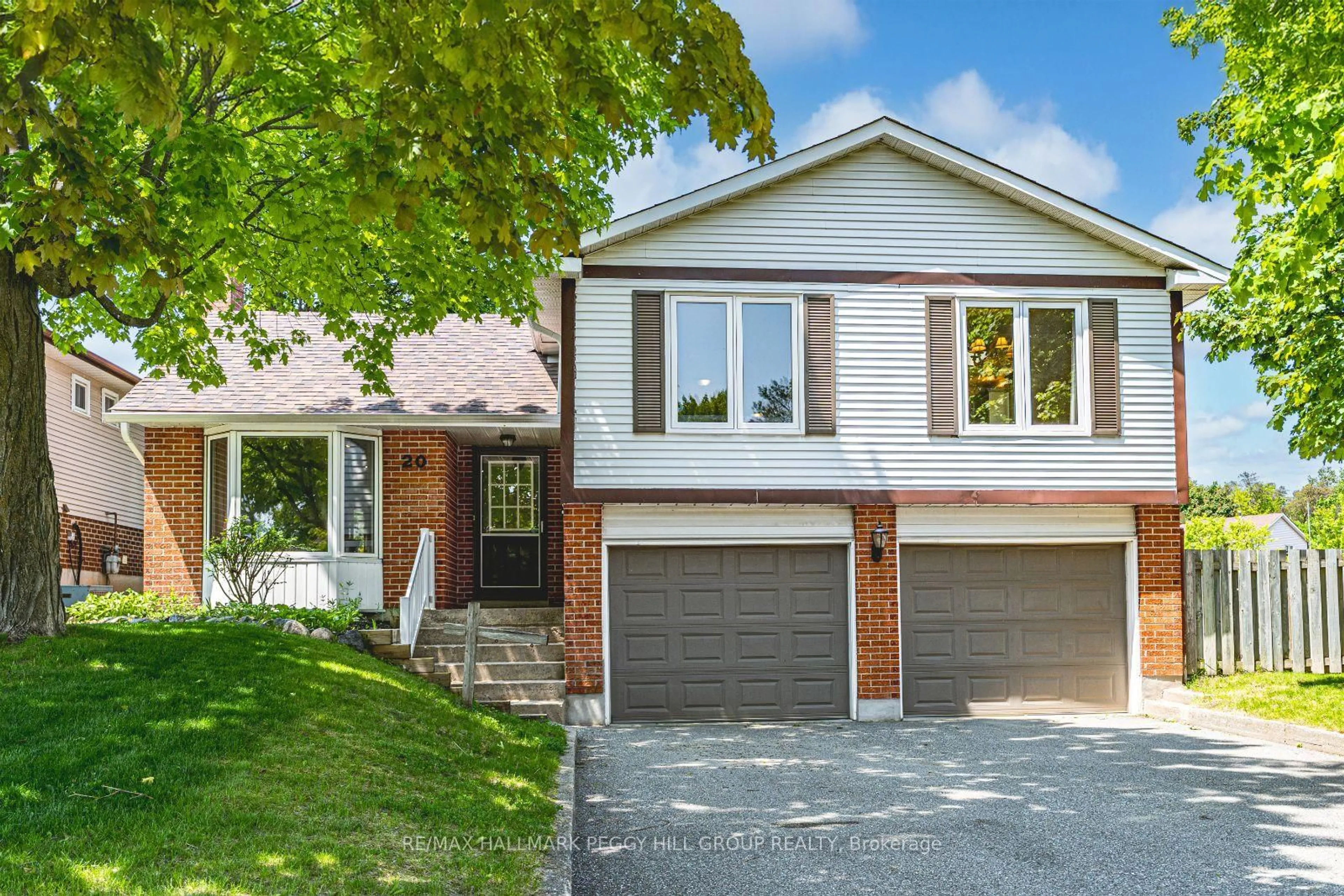 Home with brick exterior material, street for 20 Shelley Lane, Barrie Ontario L4N 4X8