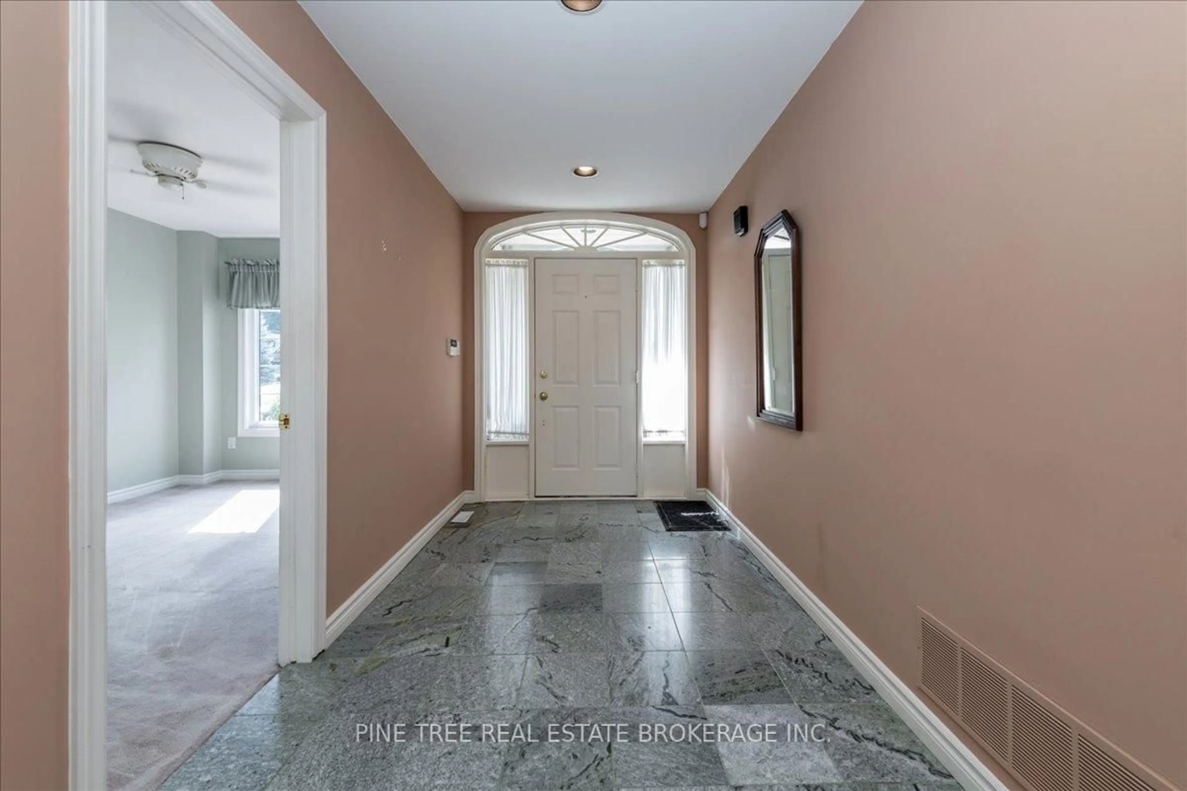 Indoor foyer for 57 Lake Ave, Ramara Ontario L0K 1B0