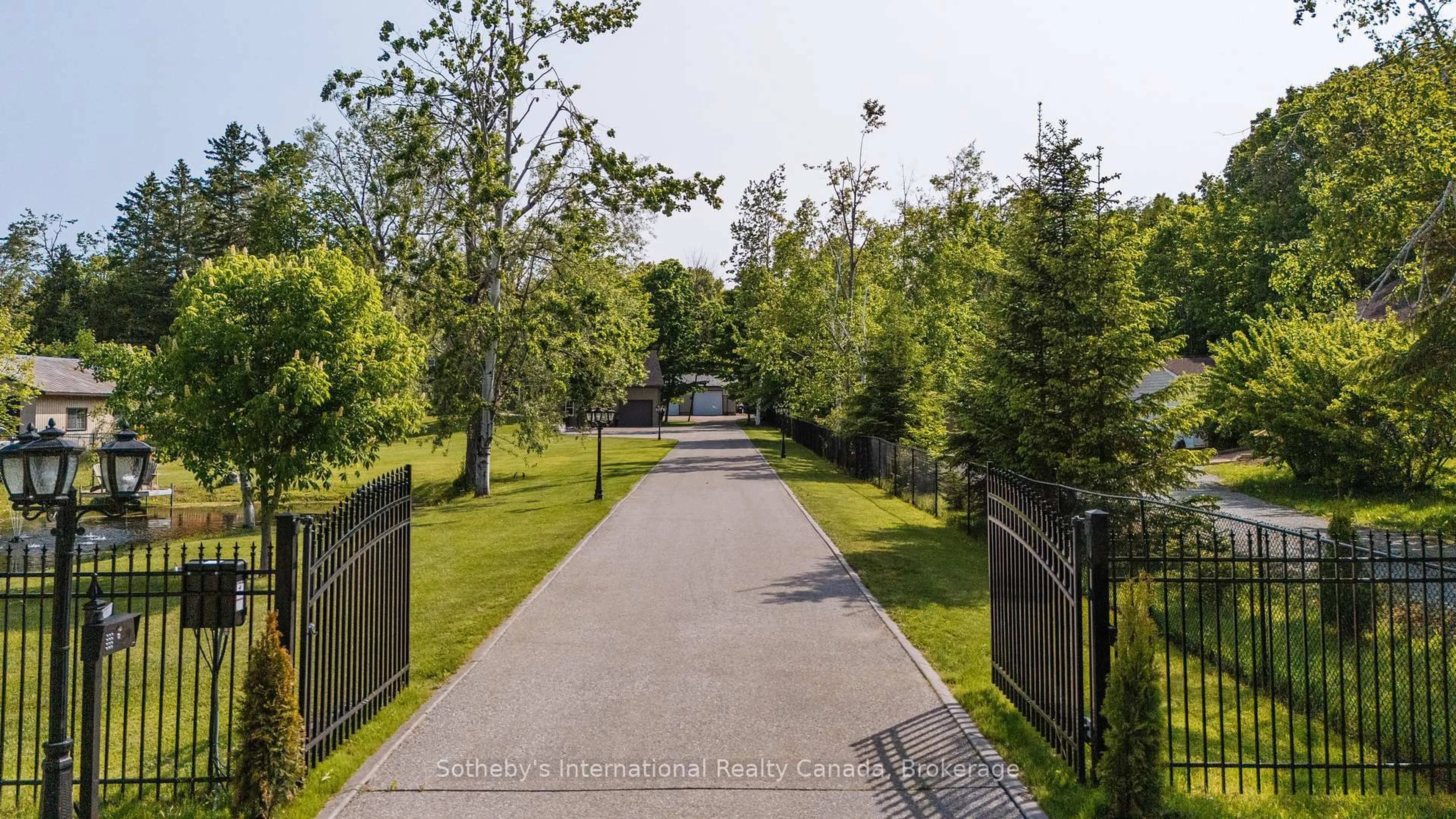 A pic from outside/outdoor area/front of a property/back of a property/a pic from drone, unknown for 129 Bass Line, Oro-Medonte Ontario L3V 0J9