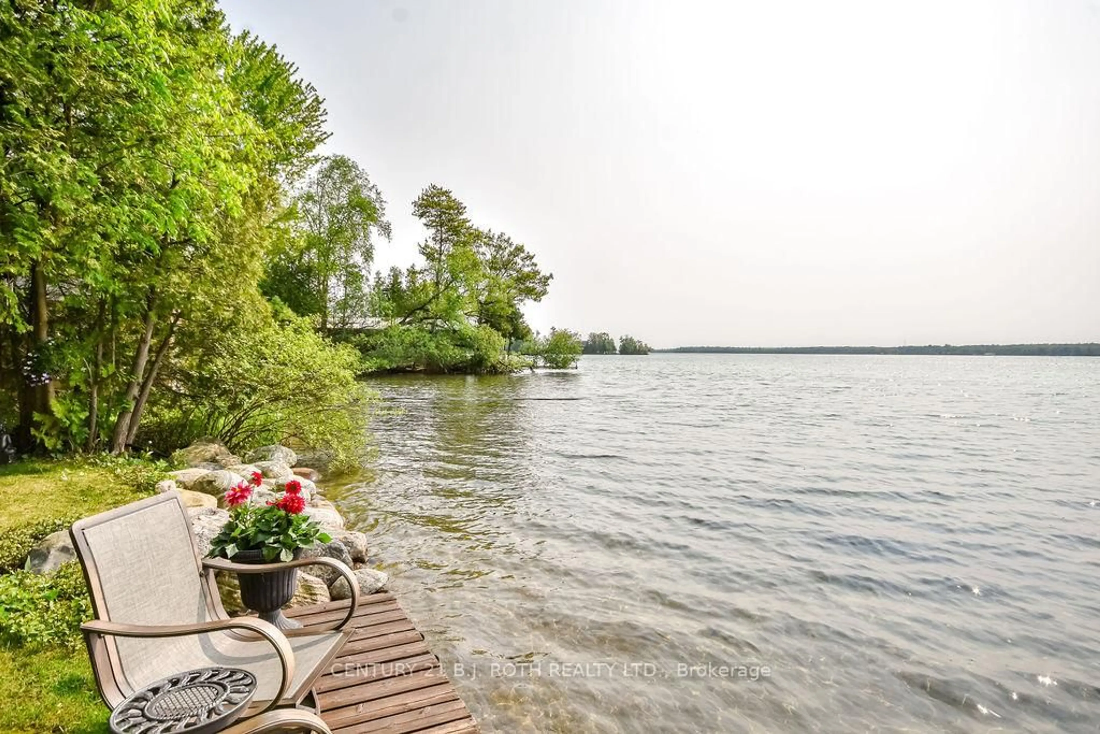 Patio, water/lake/river/ocean view for 7426 ISLAND VIEW St, Ramara Ontario L0K 2B0