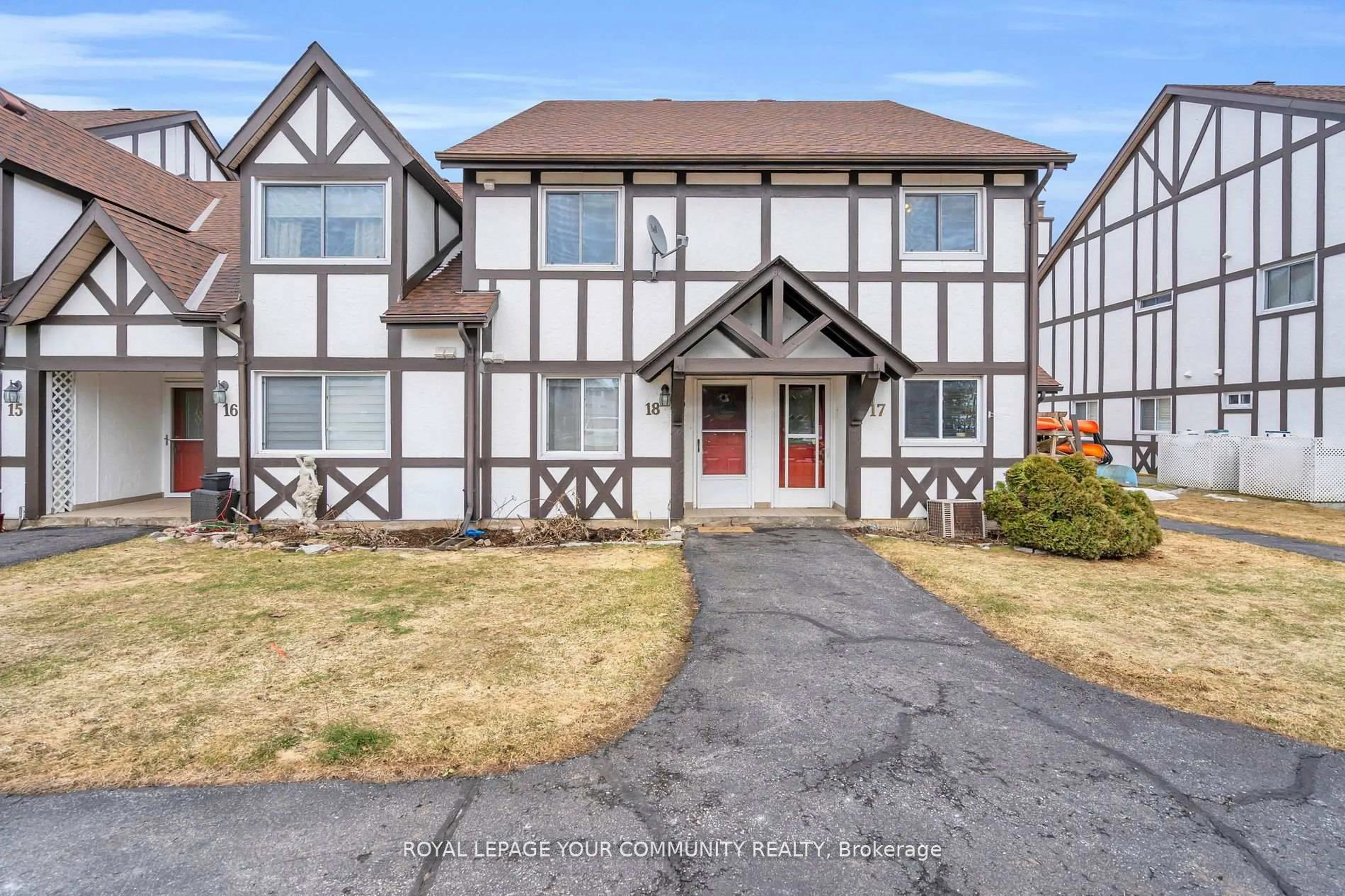 Home with vinyl exterior material, street for 31 Laguna Pkwy #18, Ramara Ontario L0K 1B0