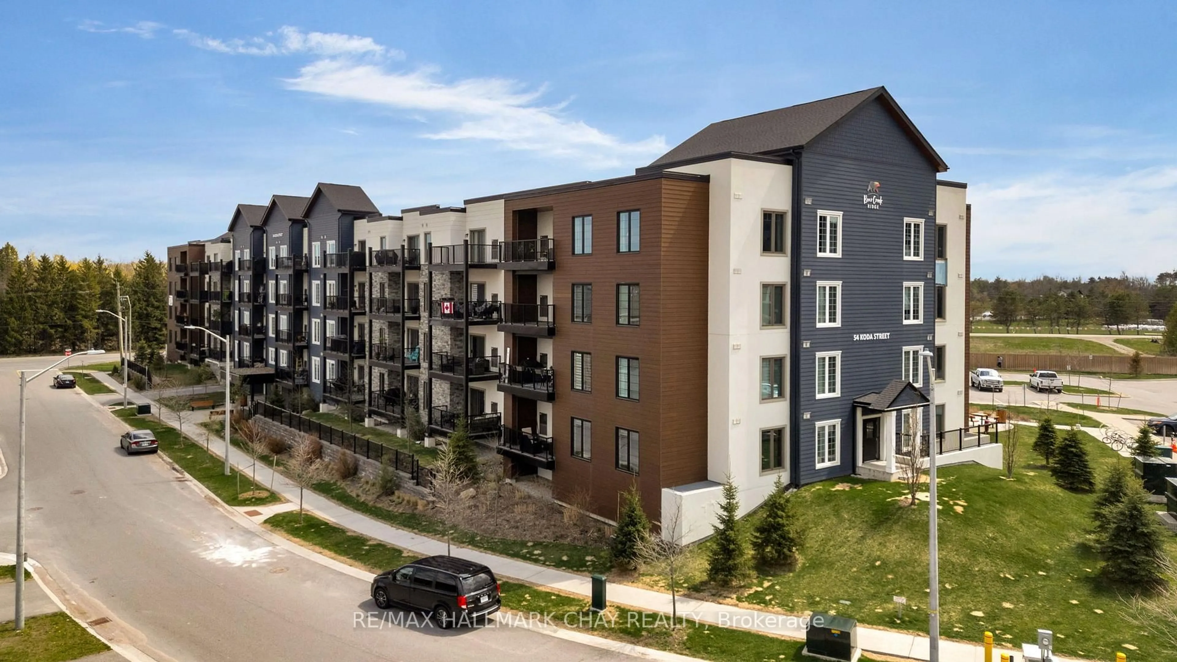 A pic from outside/outdoor area/front of a property/back of a property/a pic from drone, building for 54 Koda St #401, Barrie Ontario L9J 0J6