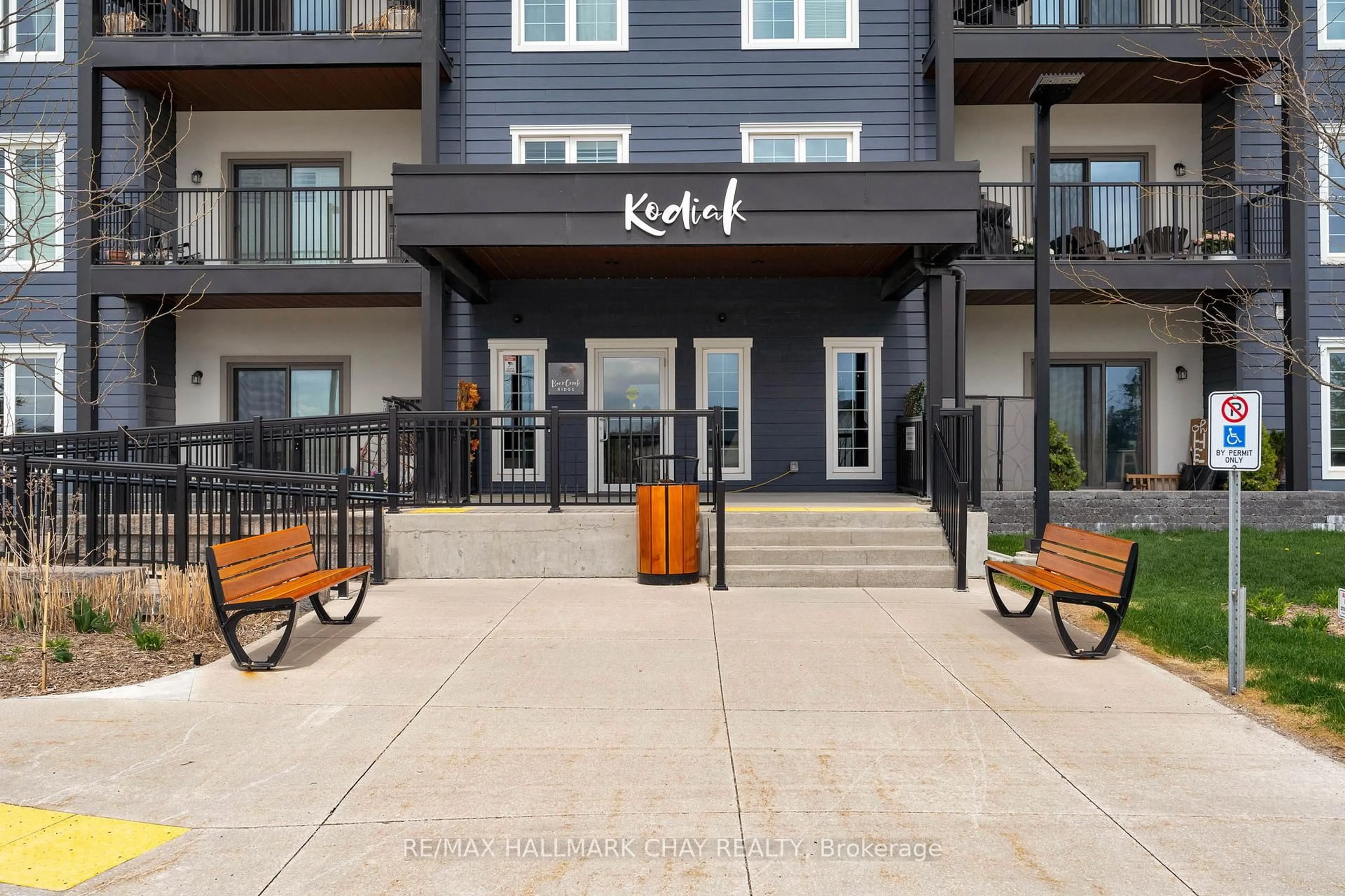 Unknown for 54 Koda St #401, Barrie Ontario L9J 0J6