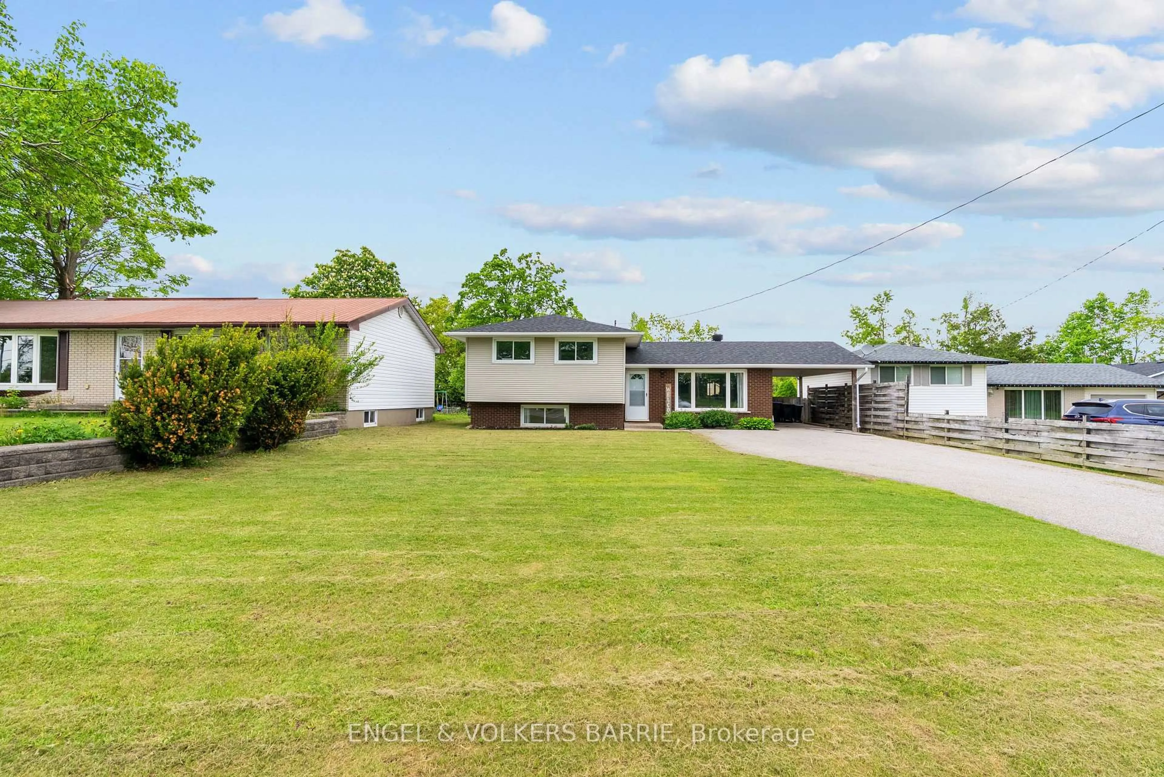 A pic from outside/outdoor area/front of a property/back of a property/a pic from drone, street for 9881 12 Highway, Oro-Medonte Ontario L0K 2G0