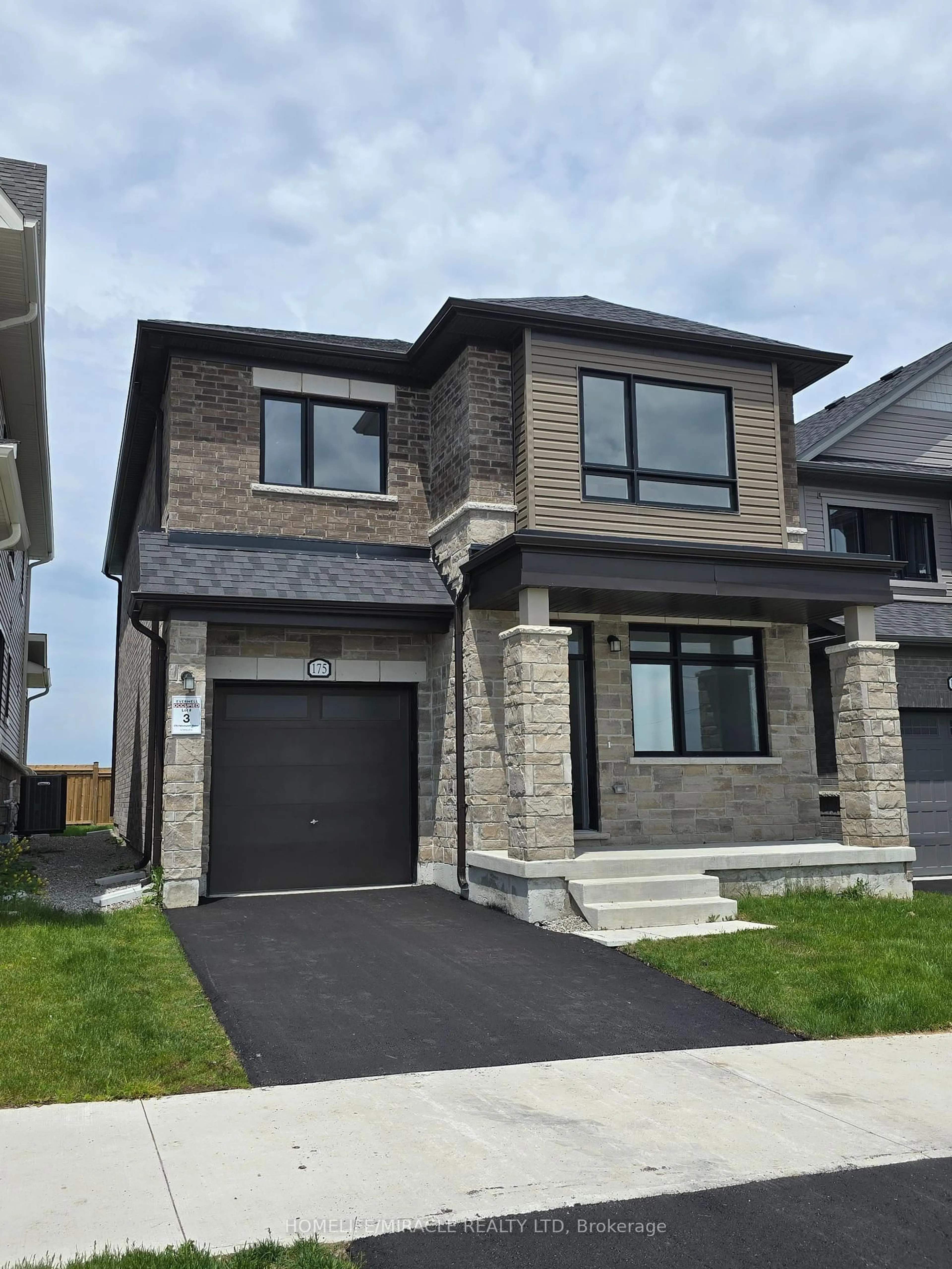 Home with brick exterior material, street for 175 Fenchurch Manr, Barrie Ontario L9J 0B7