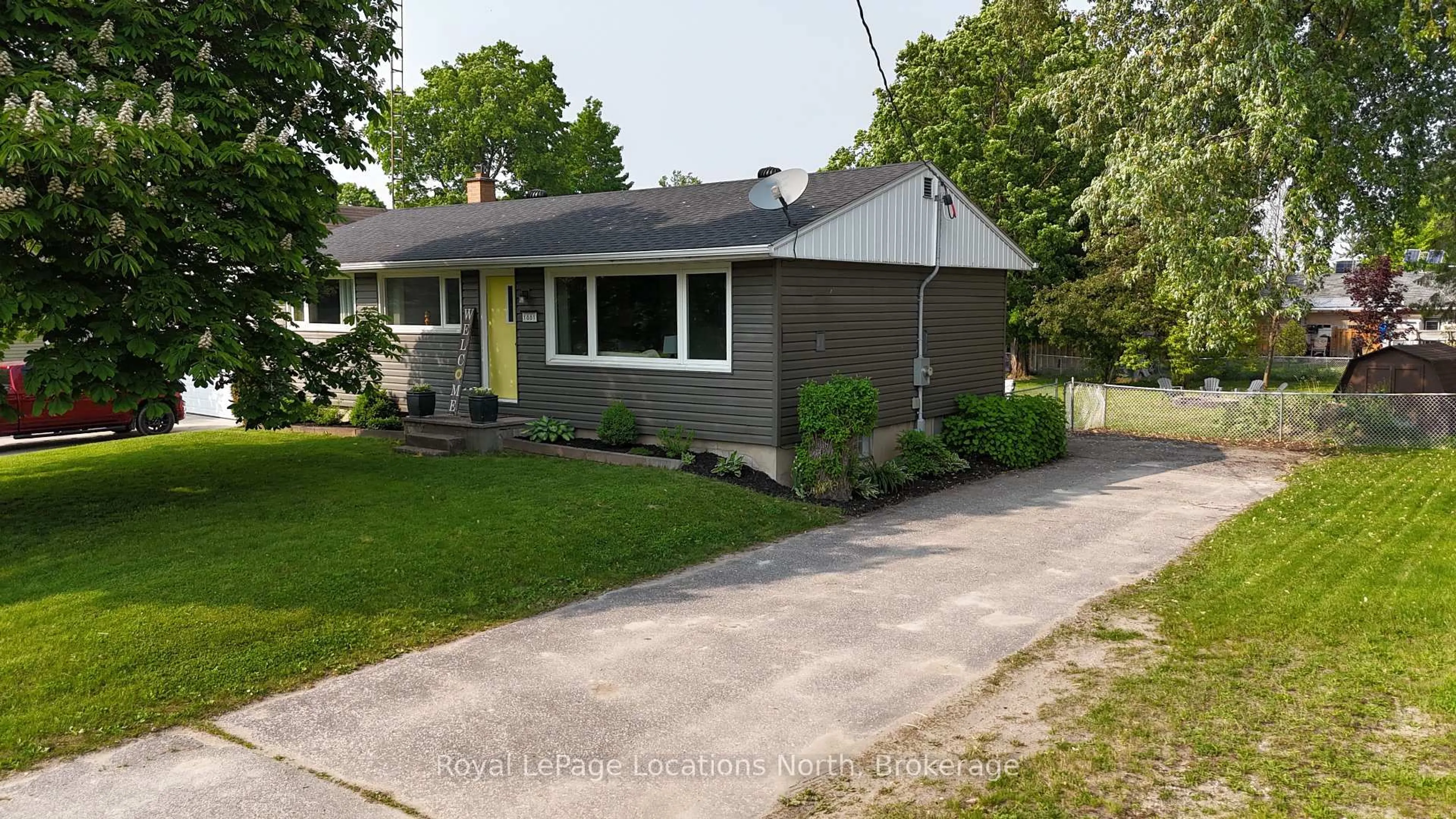 Home with brick exterior material, street for 1661 GEORGE JOHNSTON Rd, Springwater Ontario L9X 2B2