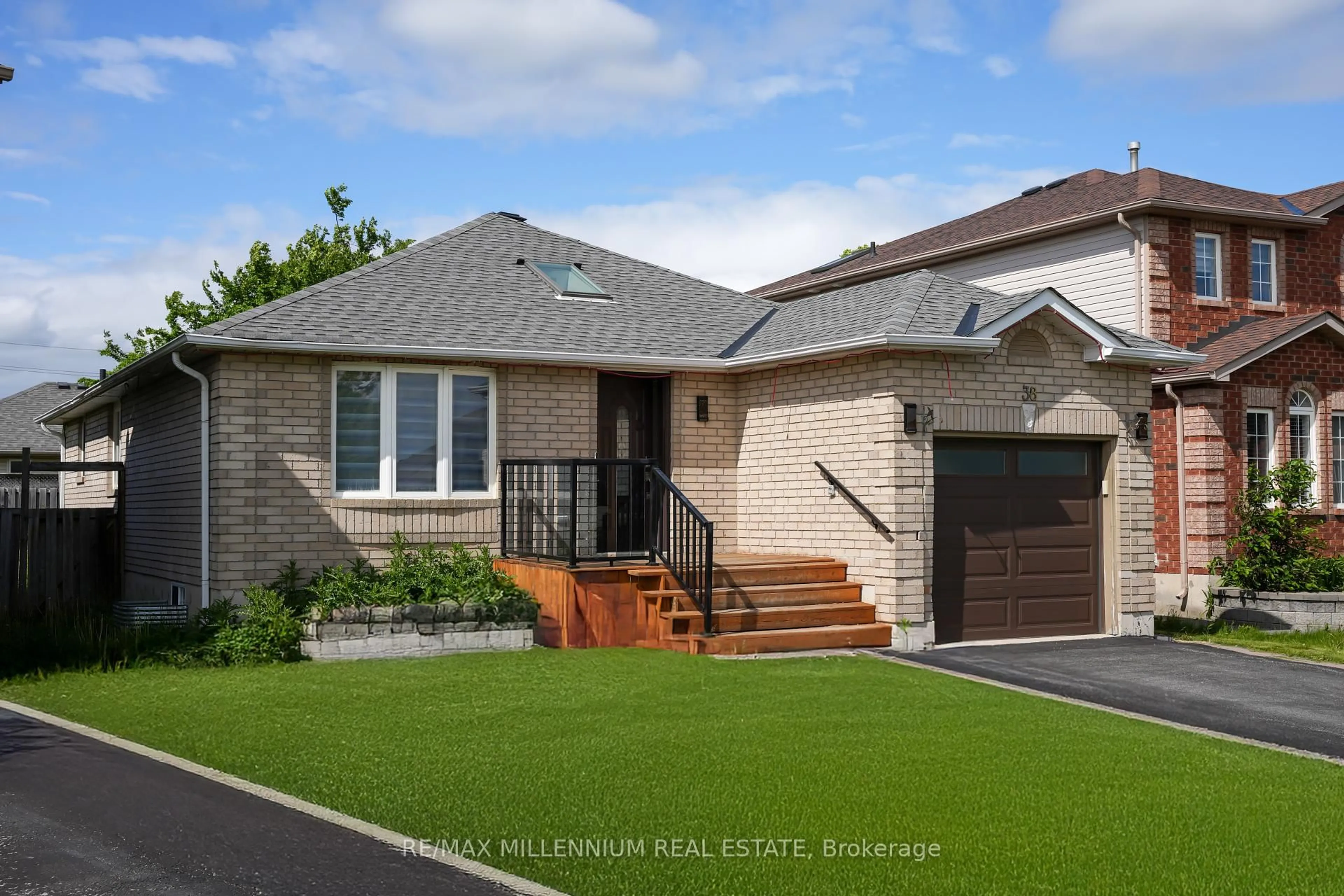 Home with vinyl exterior material, street for 38 Ambler Bywy, Barrie Ontario L4M 7A5