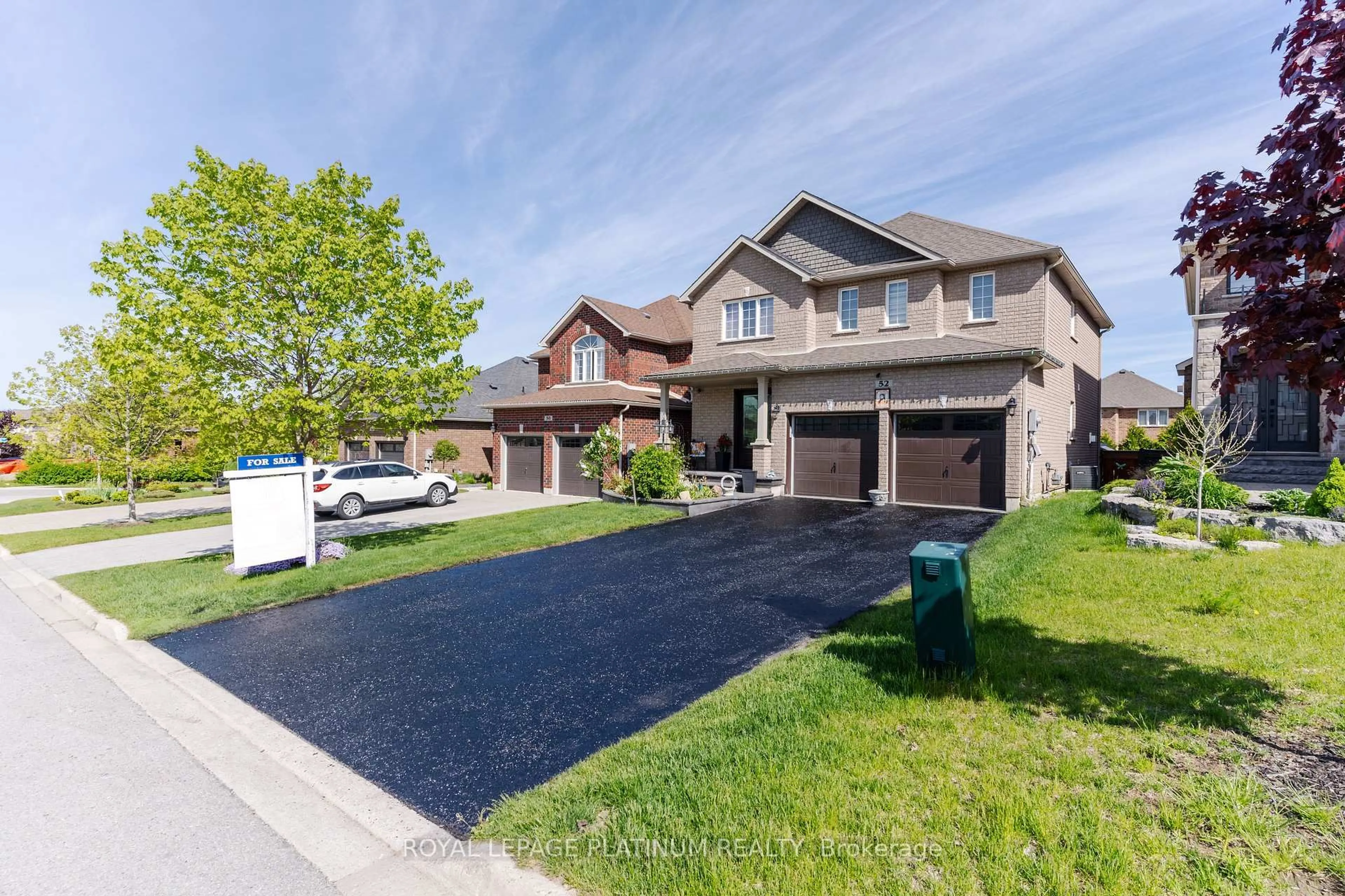 Home with brick exterior material, street for 52 Jewel House Lane, Barrie Ontario L4N 8J7