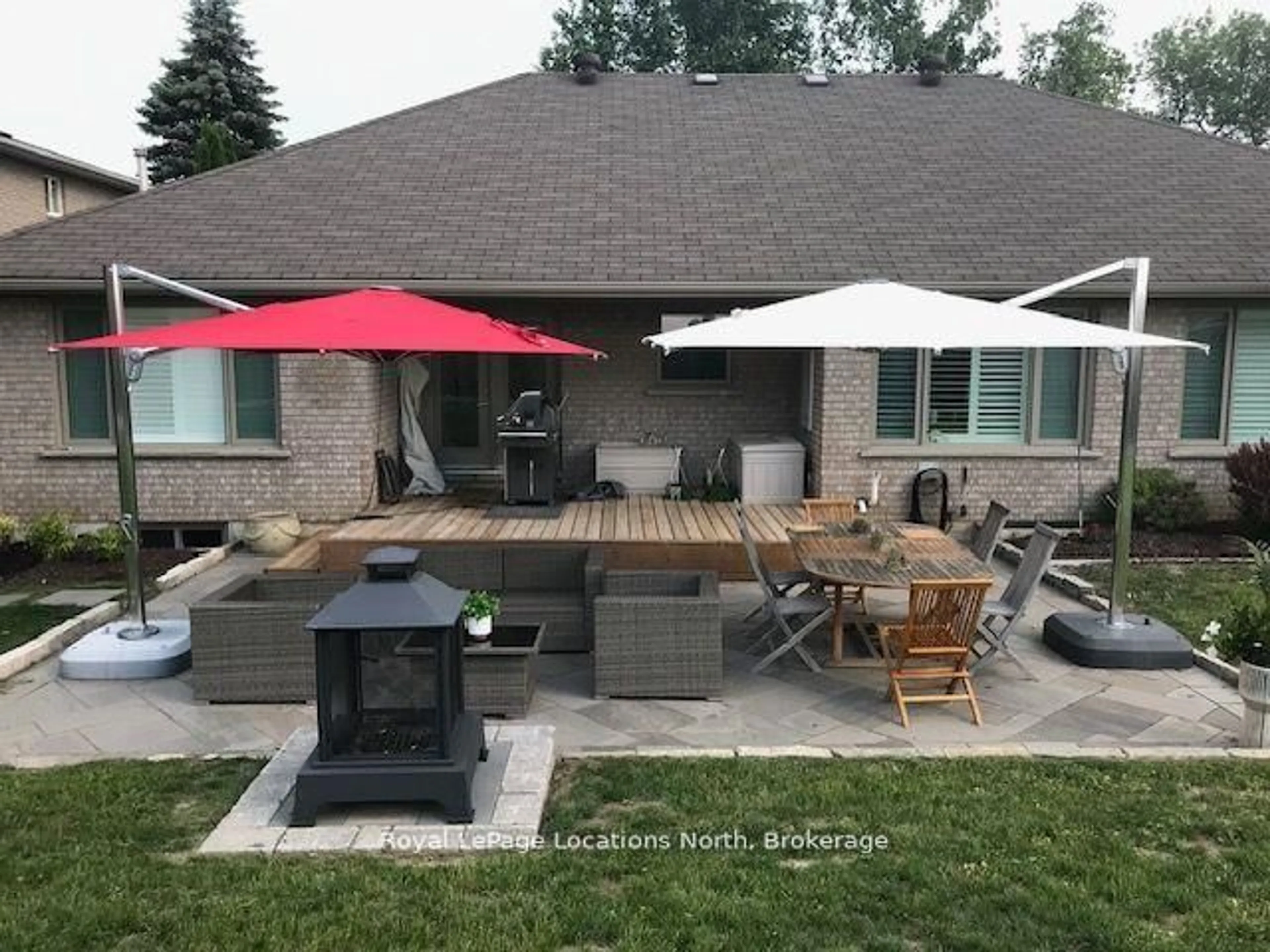 Patio, mountain view for 60 Lockhart Rd, Collingwood Ontario L9Y 2L3