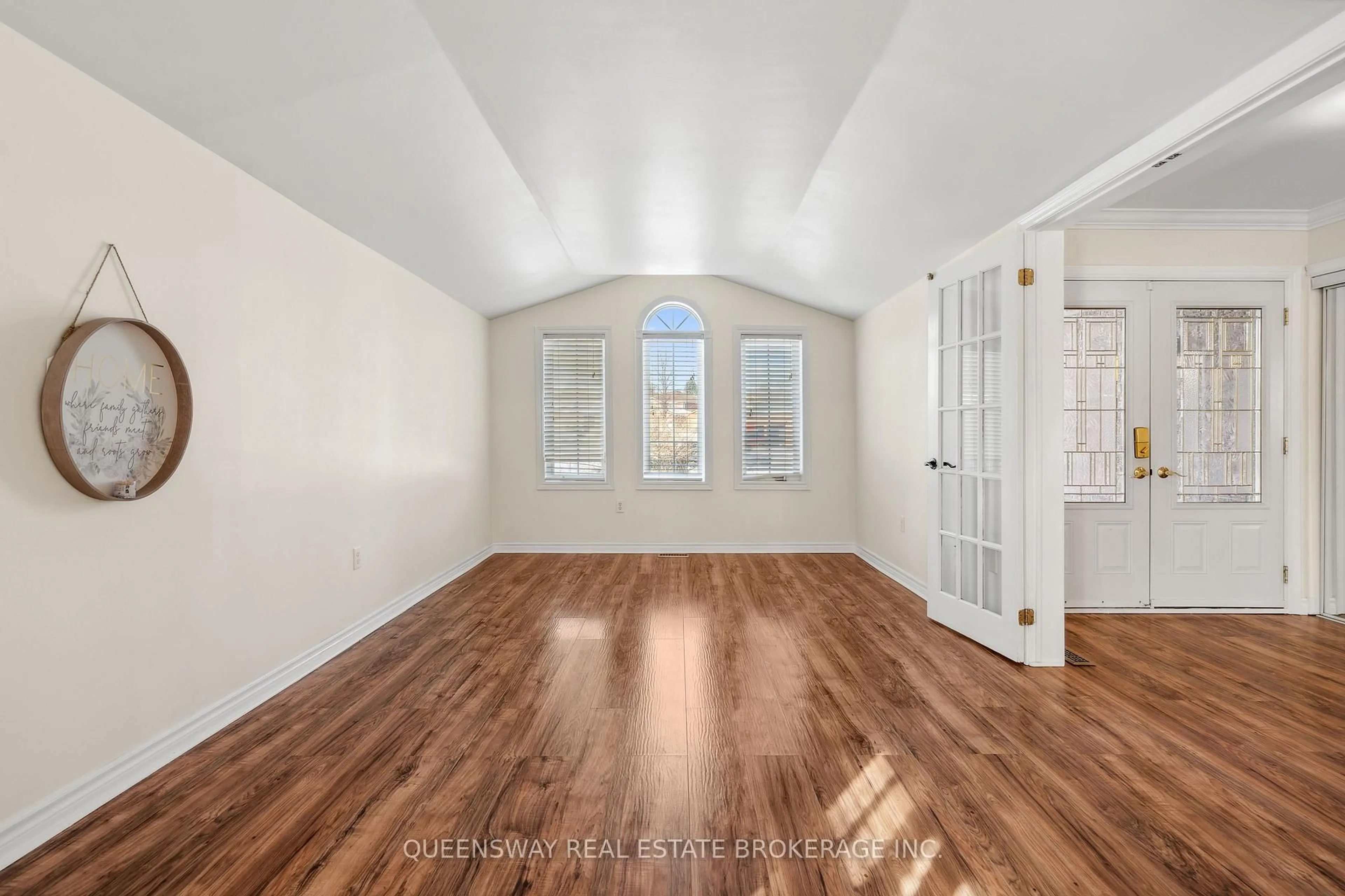 Unknown for 55 GOLDEN EAGLE Way, Barrie Ontario L4M 6P8