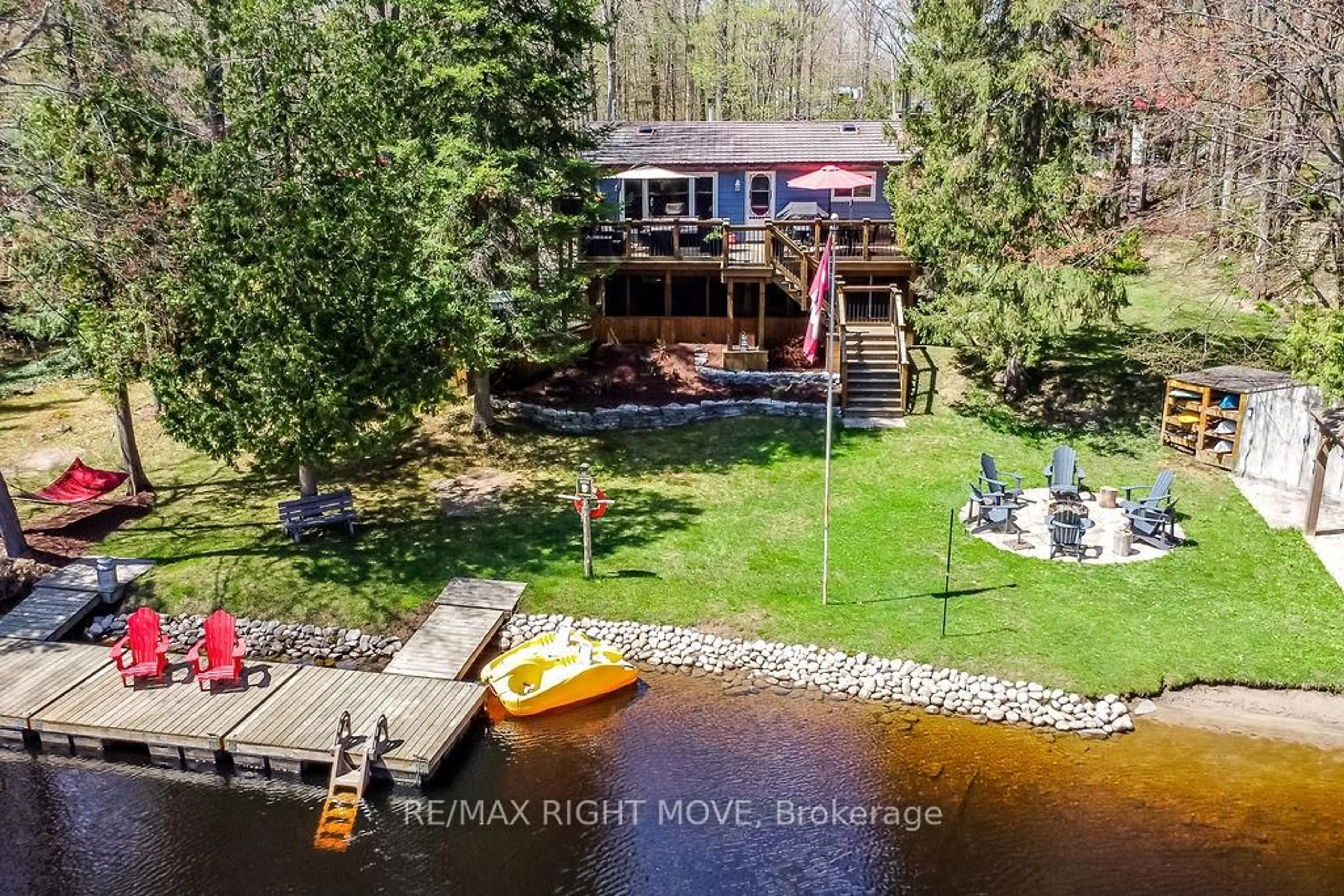 A pic from outside/outdoor area/front of a property/back of a property/a pic from drone, water/lake/river/ocean view for 7697 West River Rd, Ramara Ontario L0K 2B0